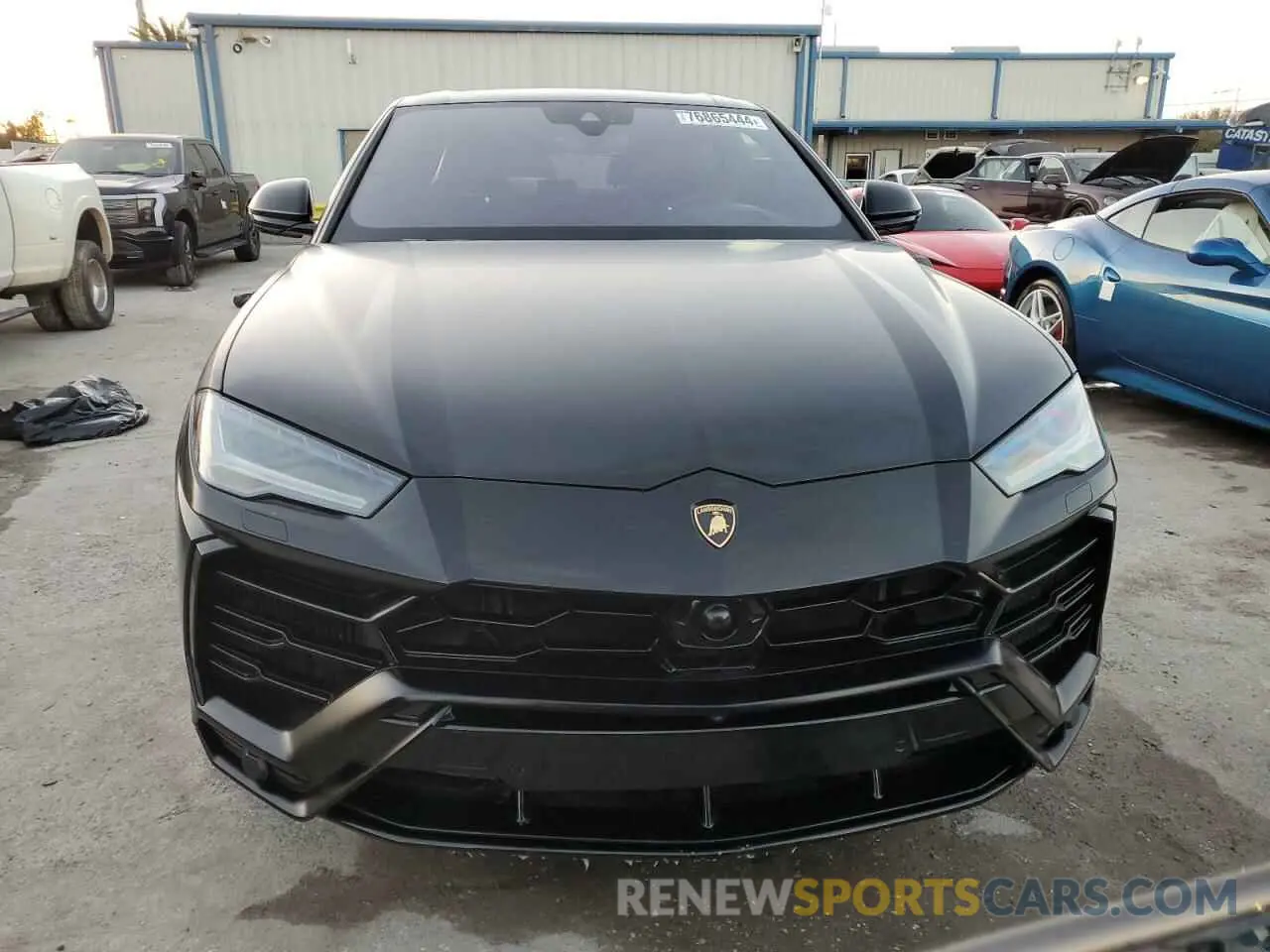 5 fotografías del automóvil dañado ZPBUA1ZL2KLA05616 LAMBORGHINI ALL MODELS 2019