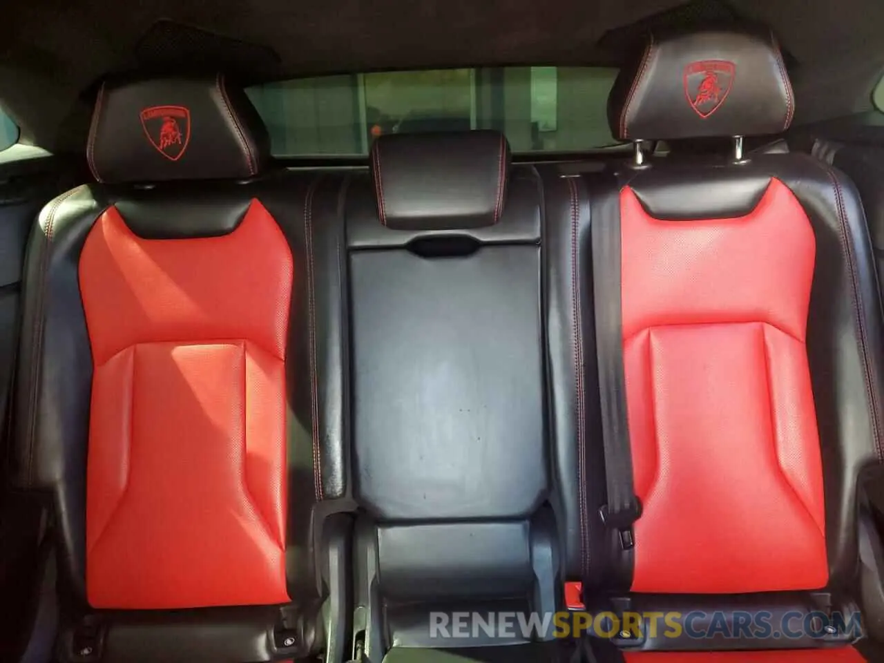 10 fotografías del automóvil dañado ZPBUA1ZL6KLA01875 LAMBORGHINI ALL MODELS 2019