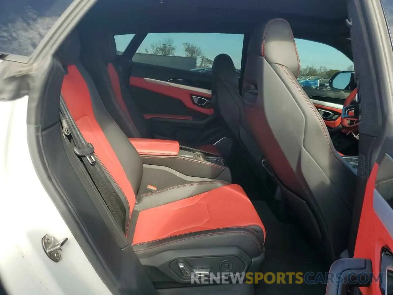 11 fotografías del automóvil dañado ZPBUA1ZL9KLA05029 LAMBORGHINI ALL MODELS 2019