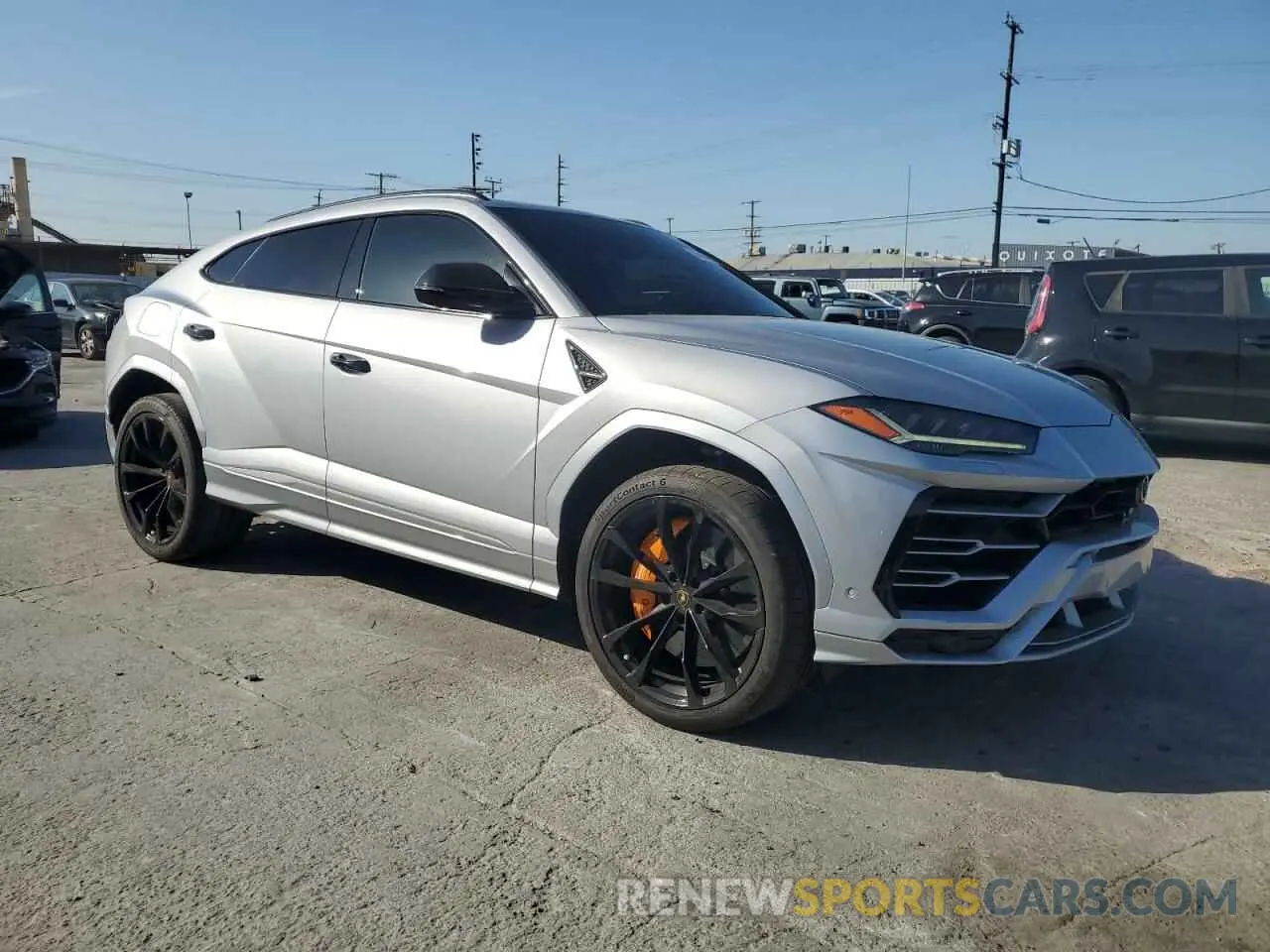 4 fotografías del automóvil dañado ZPBUA1ZLXKLA03290 LAMBORGHINI ALL MODELS 2019