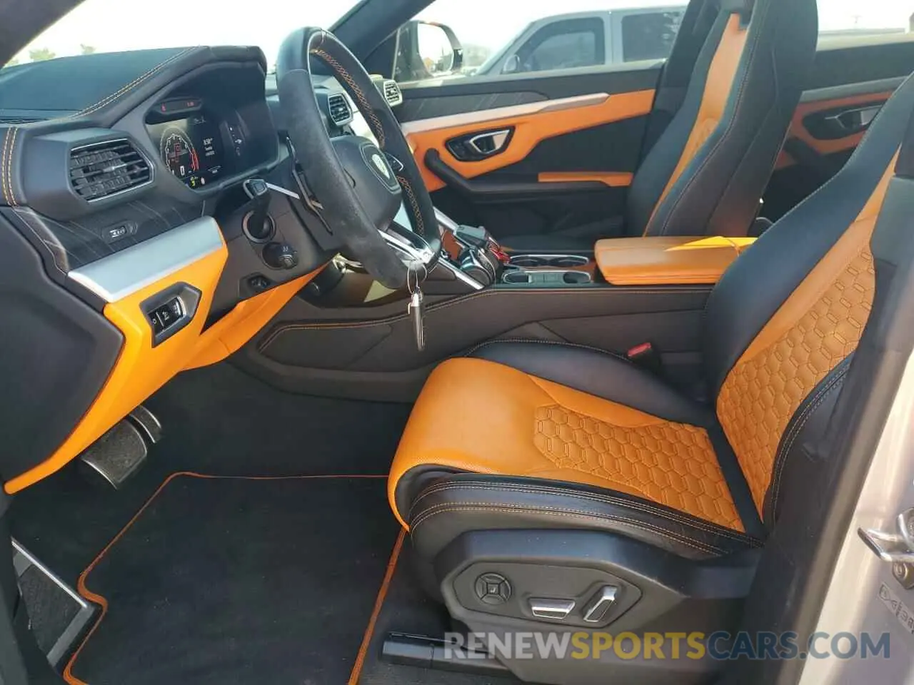 7 fotografías del automóvil dañado ZPBUA1ZLXKLA03290 LAMBORGHINI ALL MODELS 2019