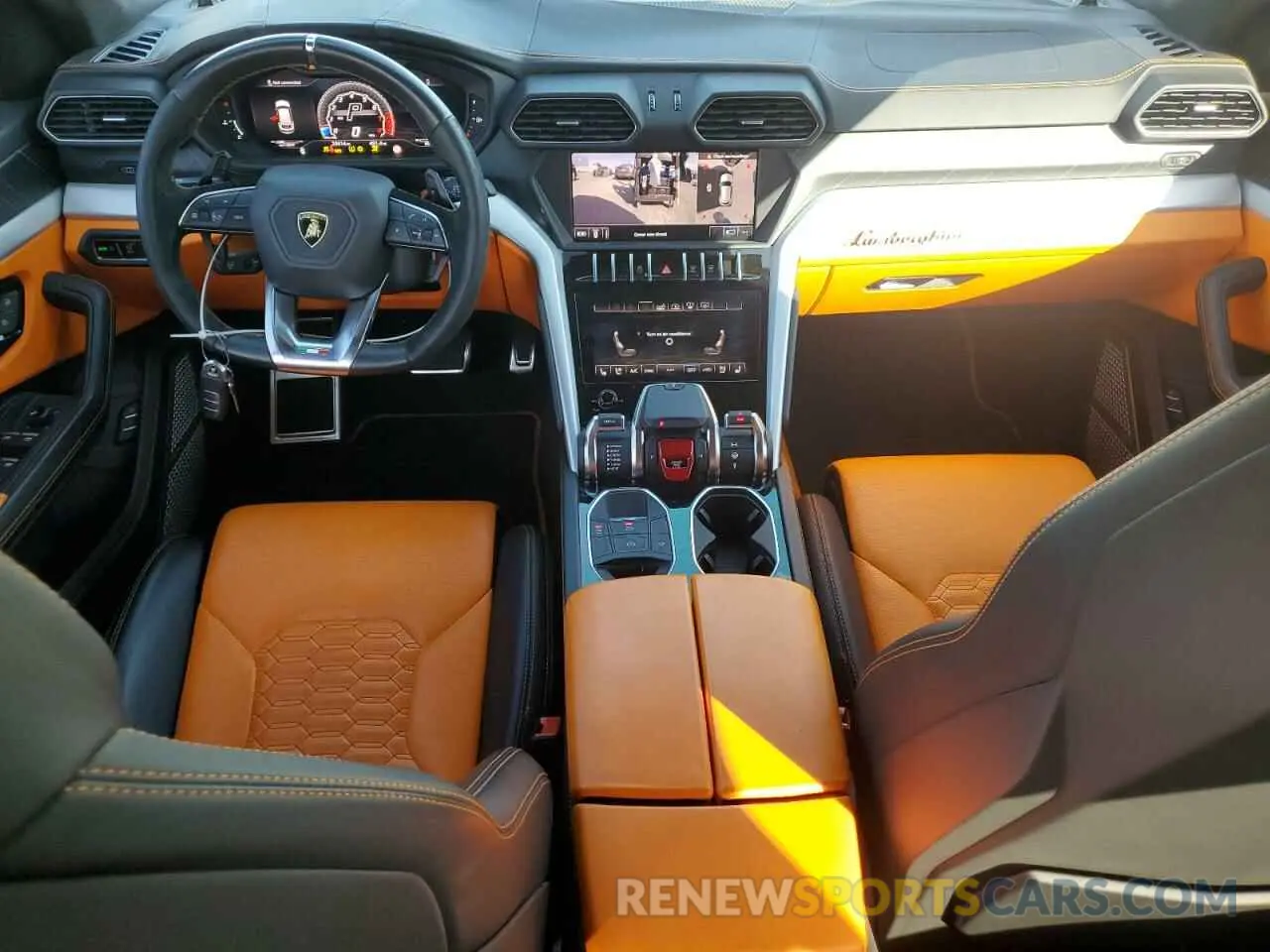 8 fotografías del automóvil dañado ZPBUA1ZLXKLA03290 LAMBORGHINI ALL MODELS 2019