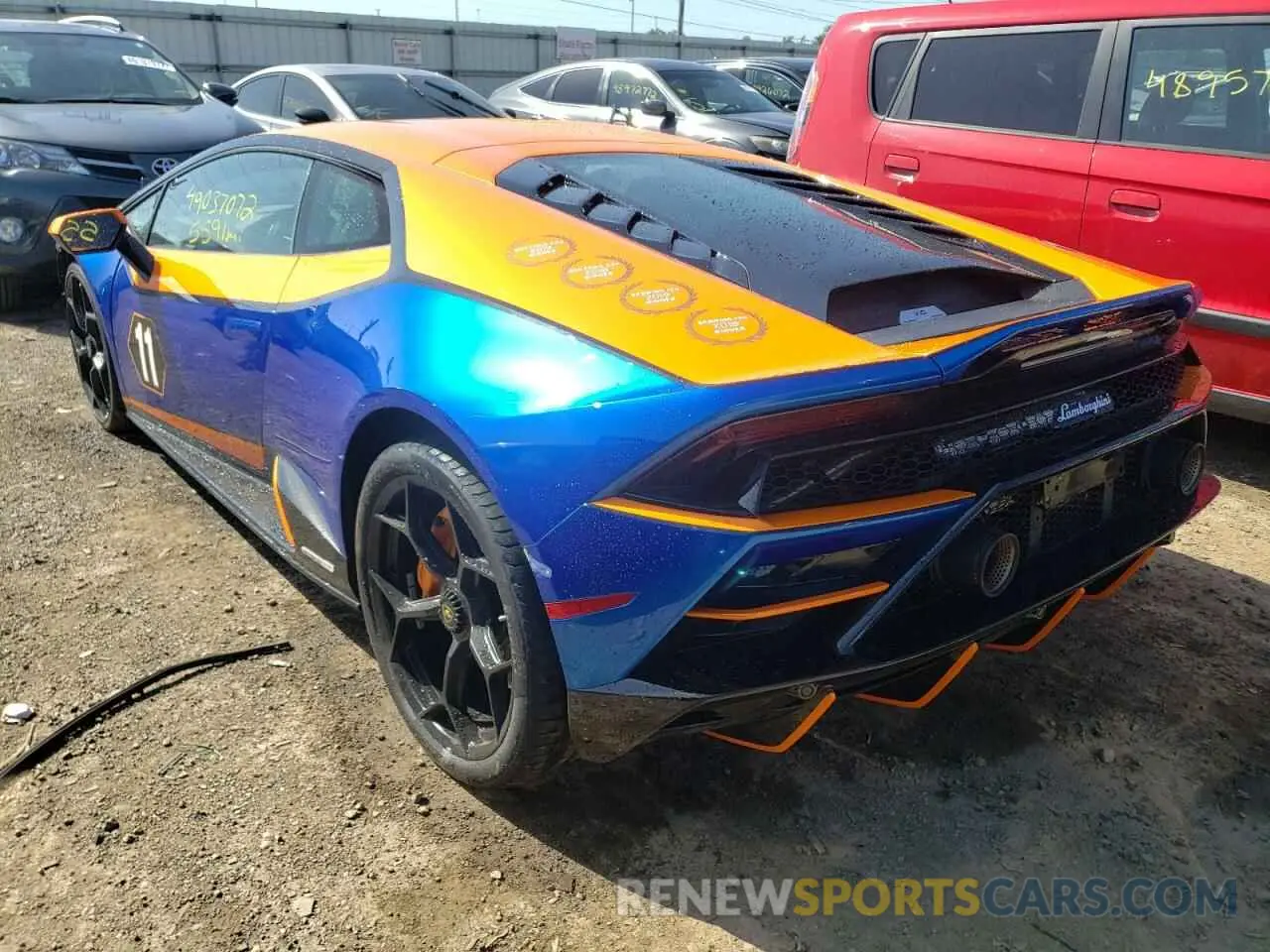 3 fotografías del automóvil dañado ZHWUF4ZF1LLA15764 LAMBORGHINI ALL MODELS 2020