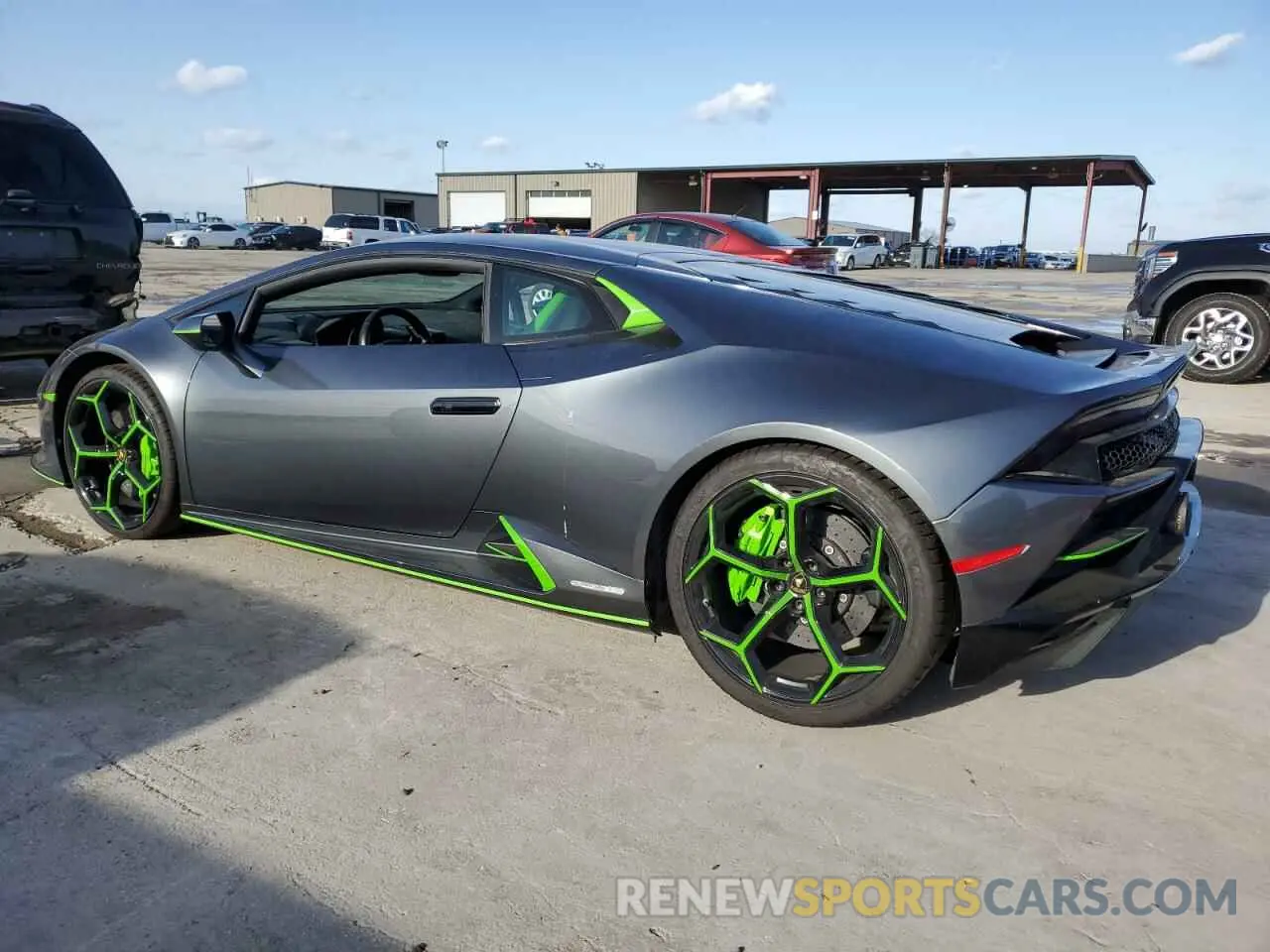 2 fotografías del automóvil dañado ZHWUF4ZF5LLA13239 LAMBORGHINI ALL MODELS 2020