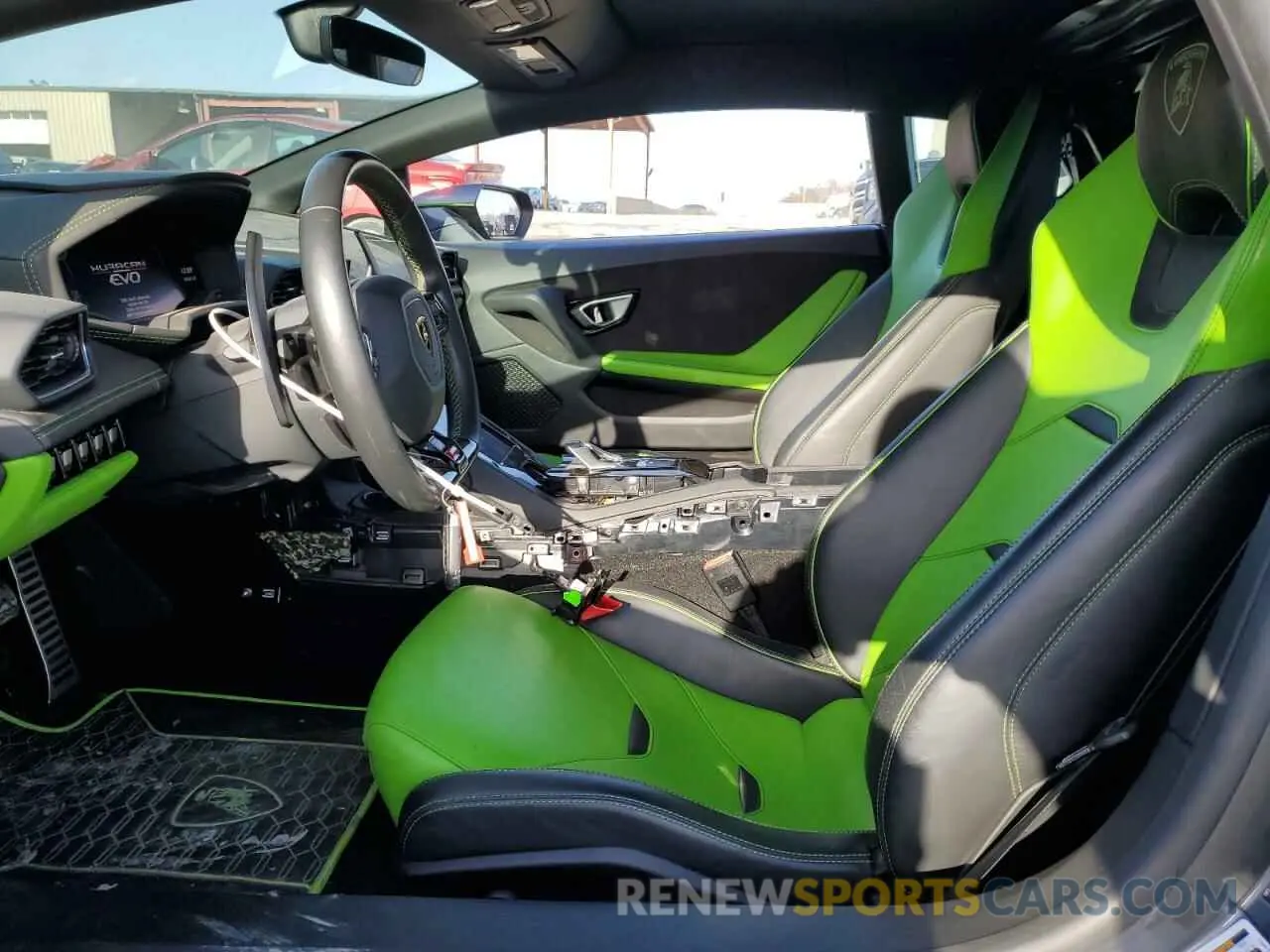 7 fotografías del automóvil dañado ZHWUF4ZF5LLA13239 LAMBORGHINI ALL MODELS 2020