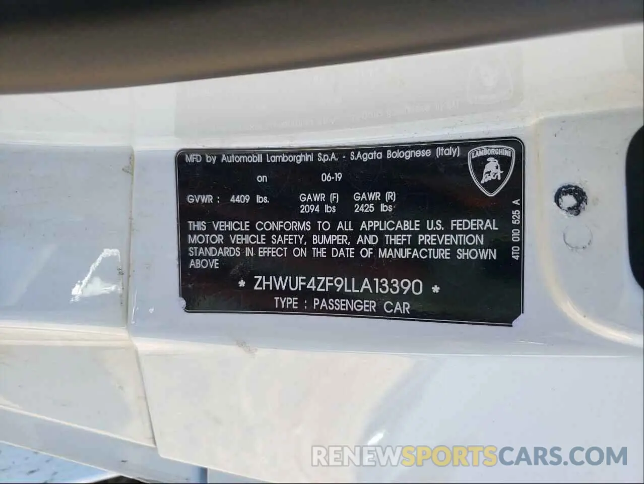 10 fotografías del automóvil dañado ZHWUF4ZF9LLA13390 LAMBORGHINI ALL MODELS 2020