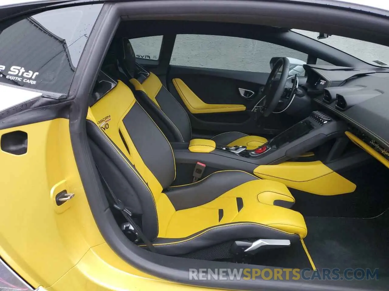 10 fotografías del automóvil dañado ZHWUF5ZF6LLA14566 LAMBORGHINI ALL MODELS 2020