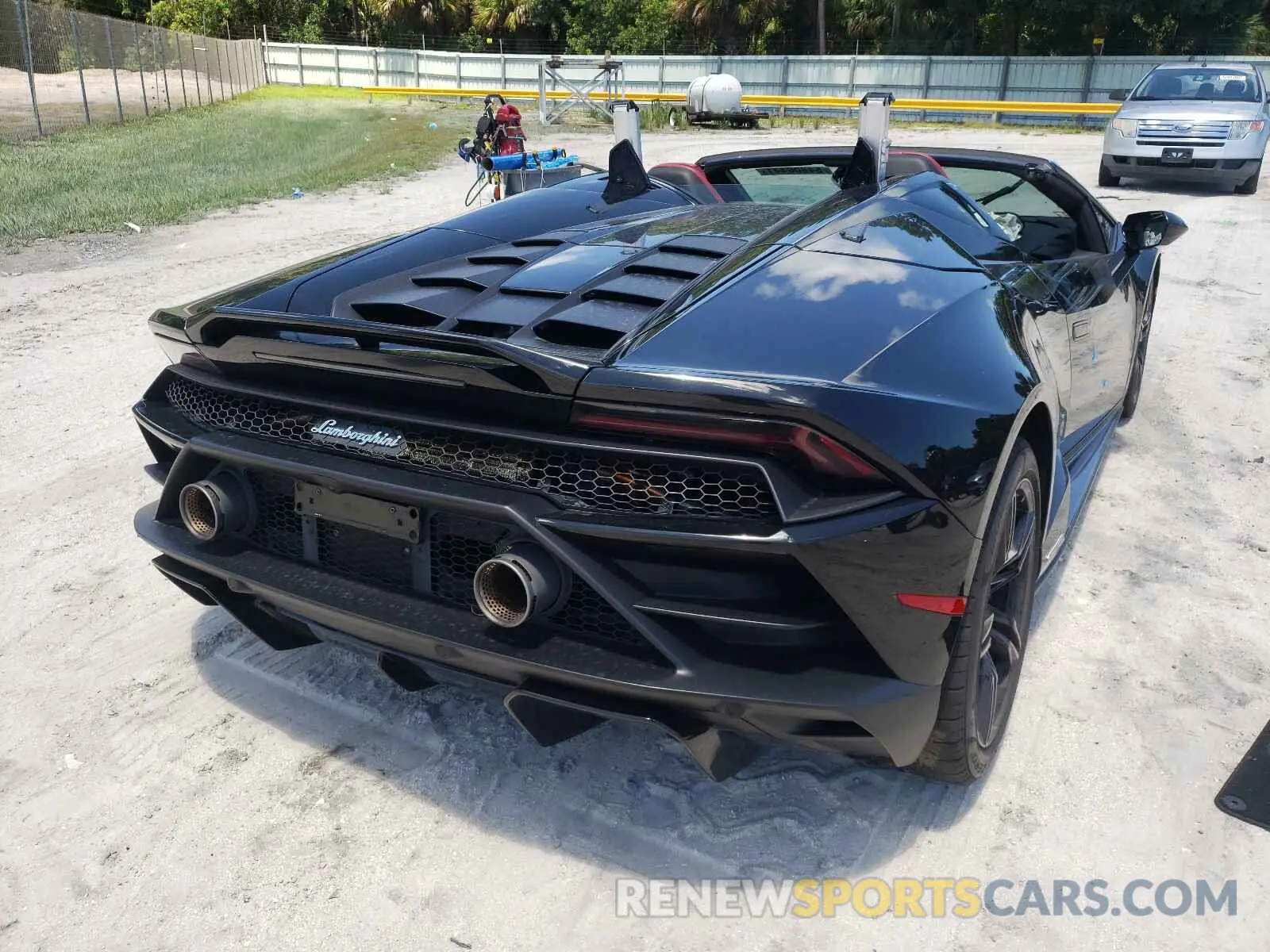 4 fotografías del automóvil dañado ZHWUT5ZF2LLA15433 LAMBORGHINI ALL MODELS 2020