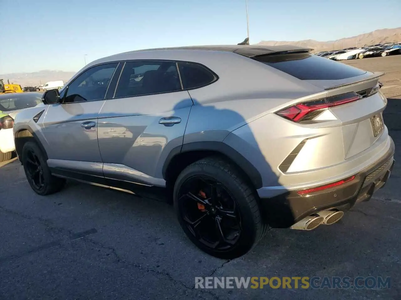 2 fotografías del automóvil dañado ZPBUA1ZL1LLA06466 LAMBORGHINI ALL MODELS 2020