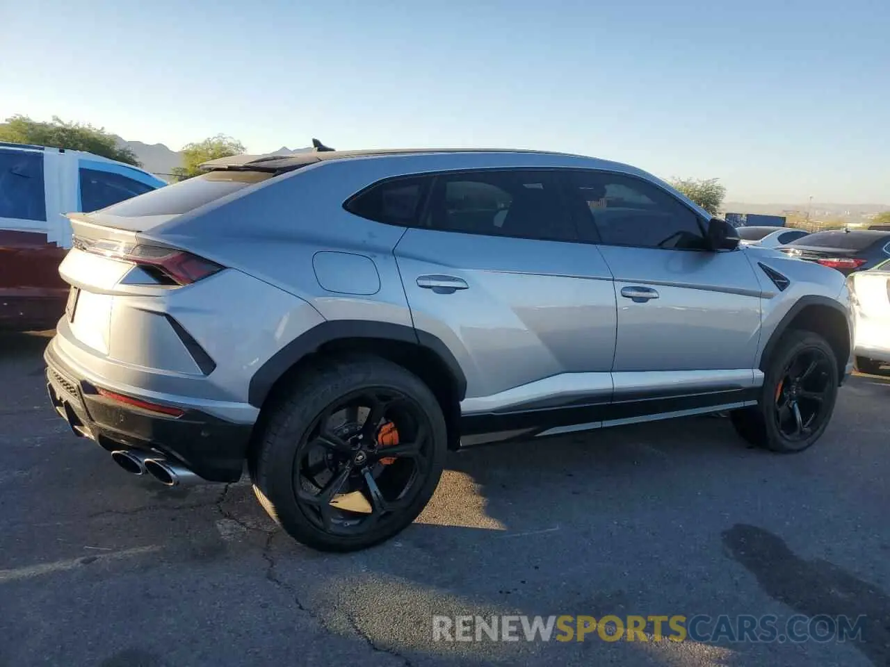 3 fotografías del automóvil dañado ZPBUA1ZL1LLA06466 LAMBORGHINI ALL MODELS 2020