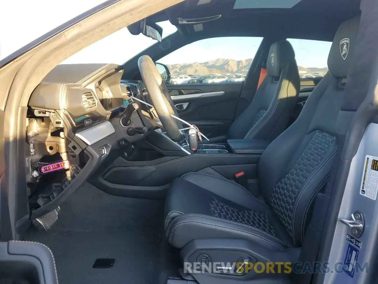 7 fotografías del automóvil dañado ZPBUA1ZL1LLA06466 LAMBORGHINI ALL MODELS 2020