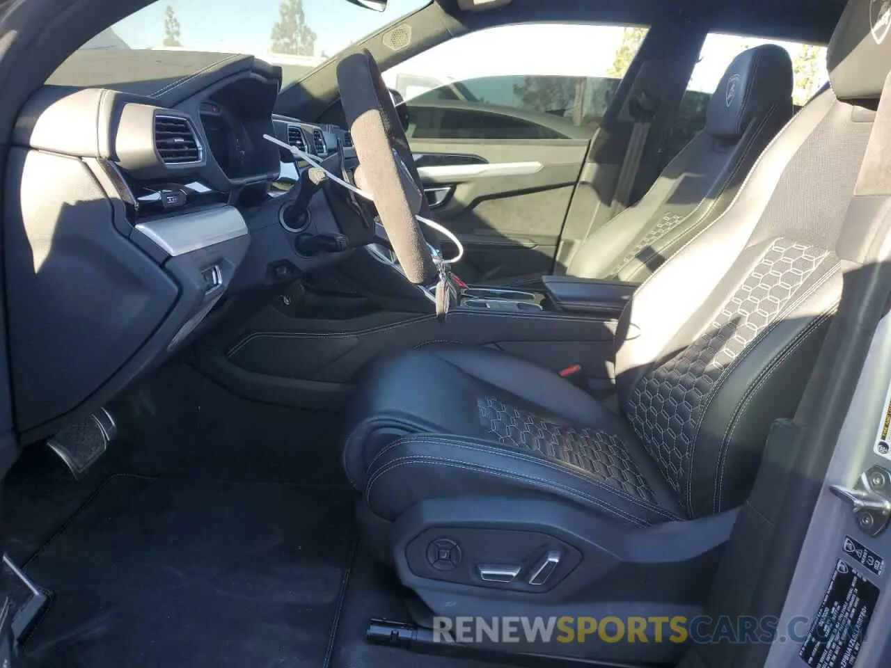 7 fotografías del automóvil dañado ZPBUA1ZL6LLA08780 LAMBORGHINI ALL MODELS 2020