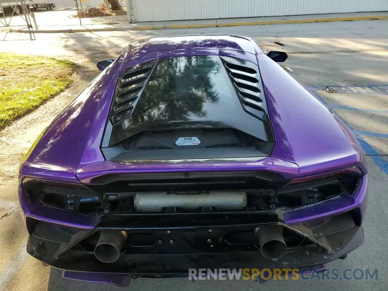 10 fotografías del automóvil dañado ZHWUF5ZF3MLA17748 LAMBORGHINI ALL MODELS 2021