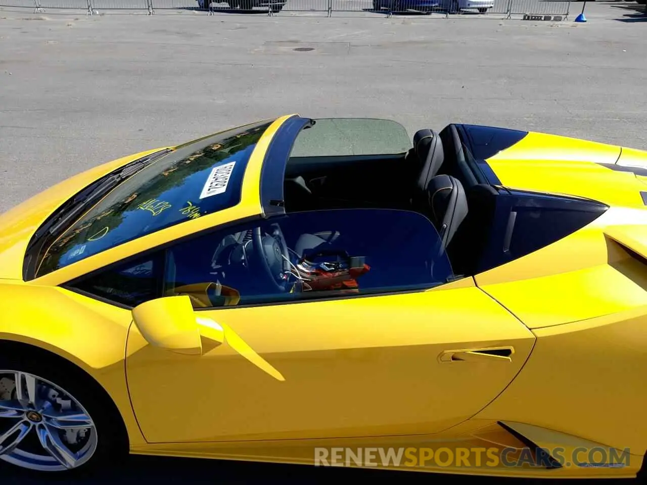9 fotografías del automóvil dañado ZHWUT5ZF0MLA16128 LAMBORGHINI ALL MODELS 2021