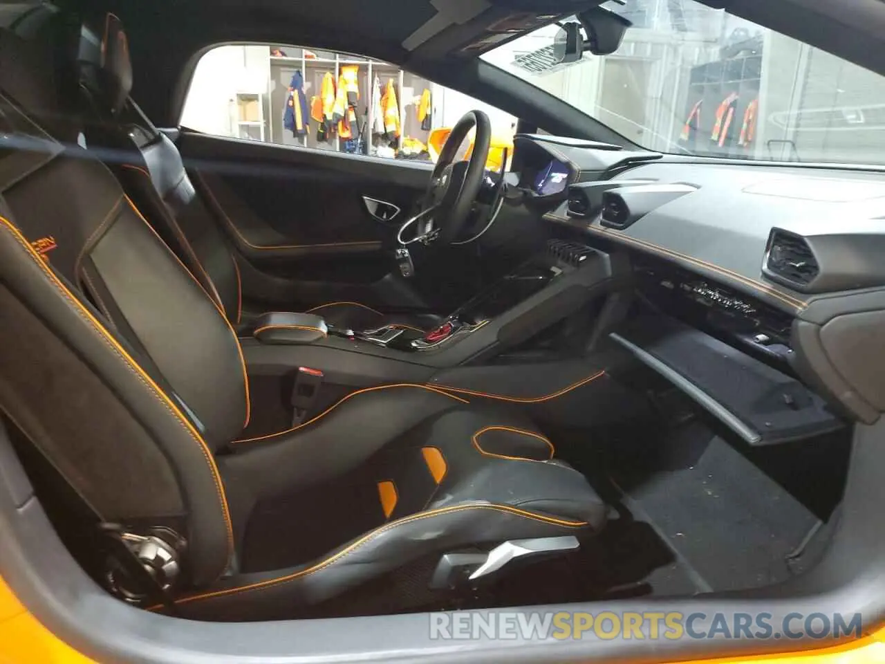 10 fotografías del automóvil dañado ZHWUT5ZFXMLA15990 LAMBORGHINI ALL MODELS 2021