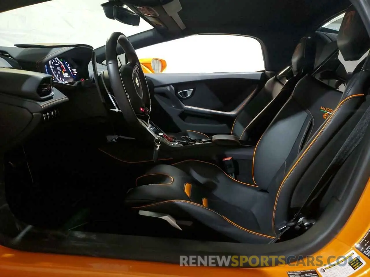 7 fotografías del automóvil dañado ZHWUT5ZFXMLA15990 LAMBORGHINI ALL MODELS 2021
