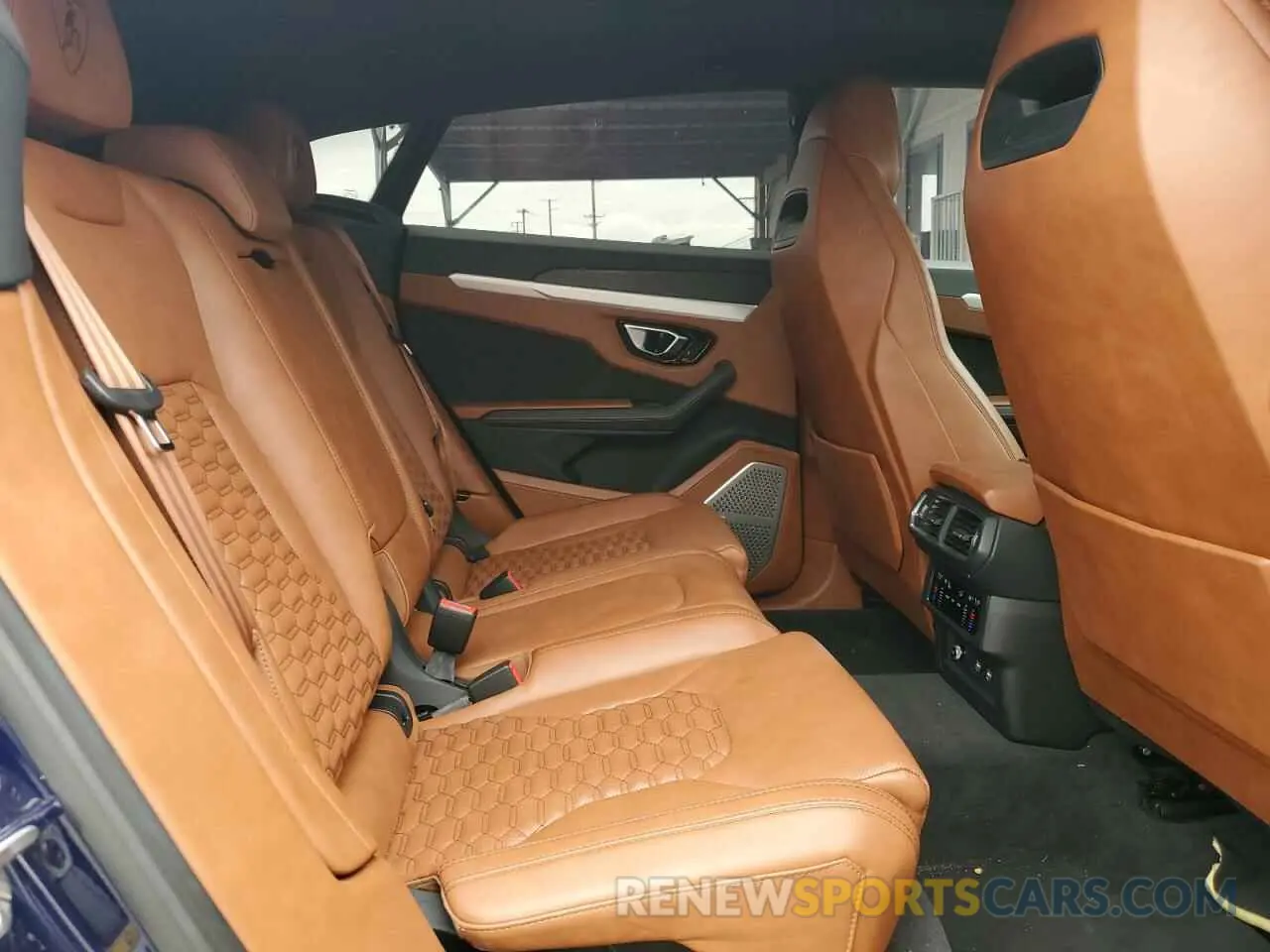 11 fotografías del automóvil dañado ZPBUA1ZL0MLA13913 LAMBORGHINI ALL MODELS 2021