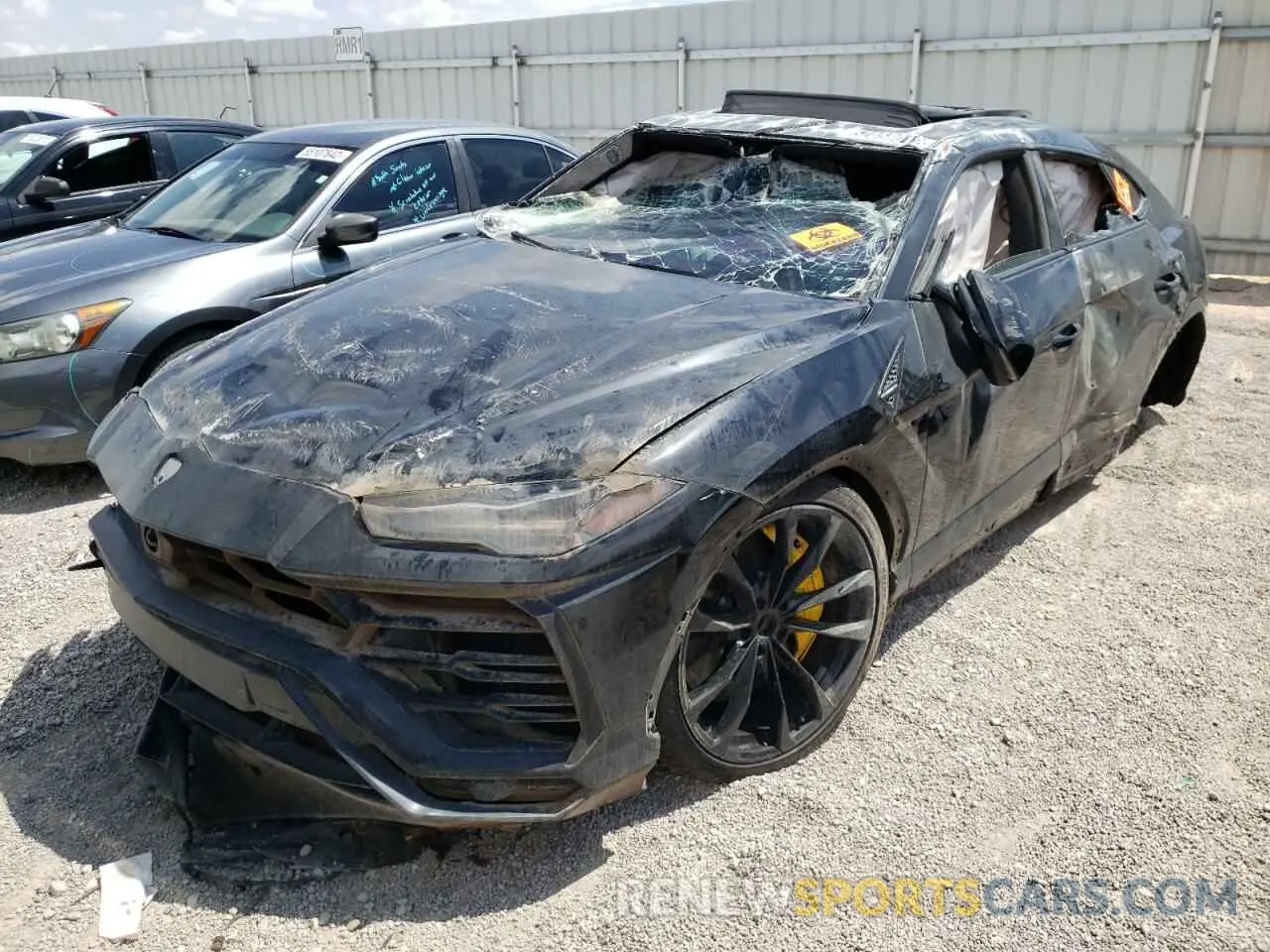 2 fotografías del automóvil dañado ZPBUA1ZL2MLA12049 LAMBORGHINI ALL MODELS 2021