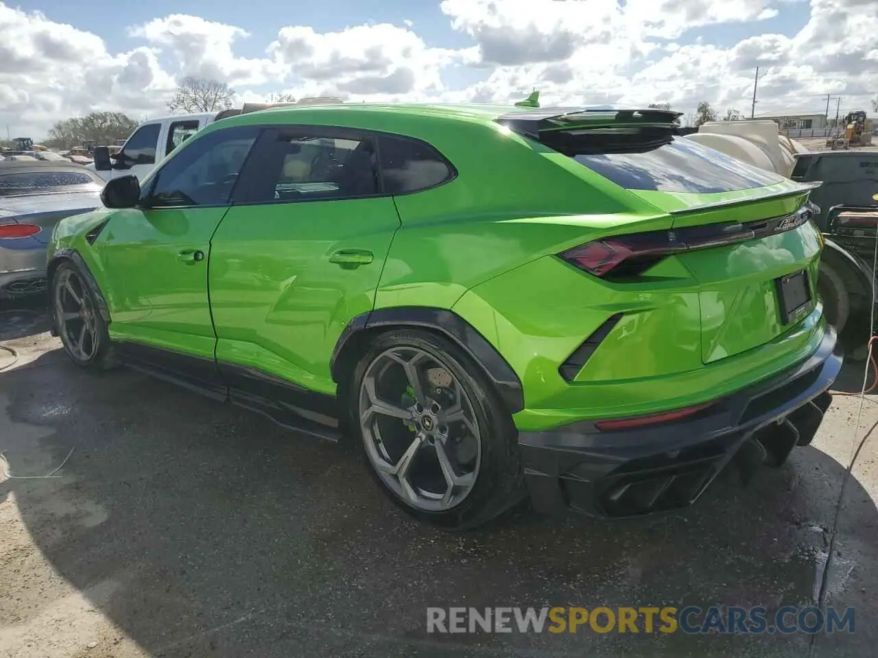 2 fotografías del automóvil dañado ZPBUA1ZL6MLA14421 LAMBORGHINI ALL MODELS 2021