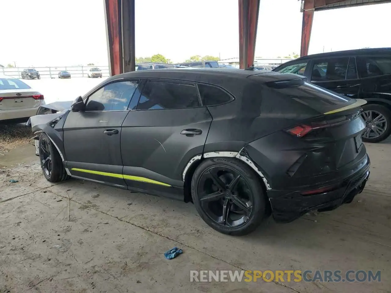 2 fotografías del automóvil dañado ZPBUA1ZL8MLA13299 LAMBORGHINI ALL MODELS 2021