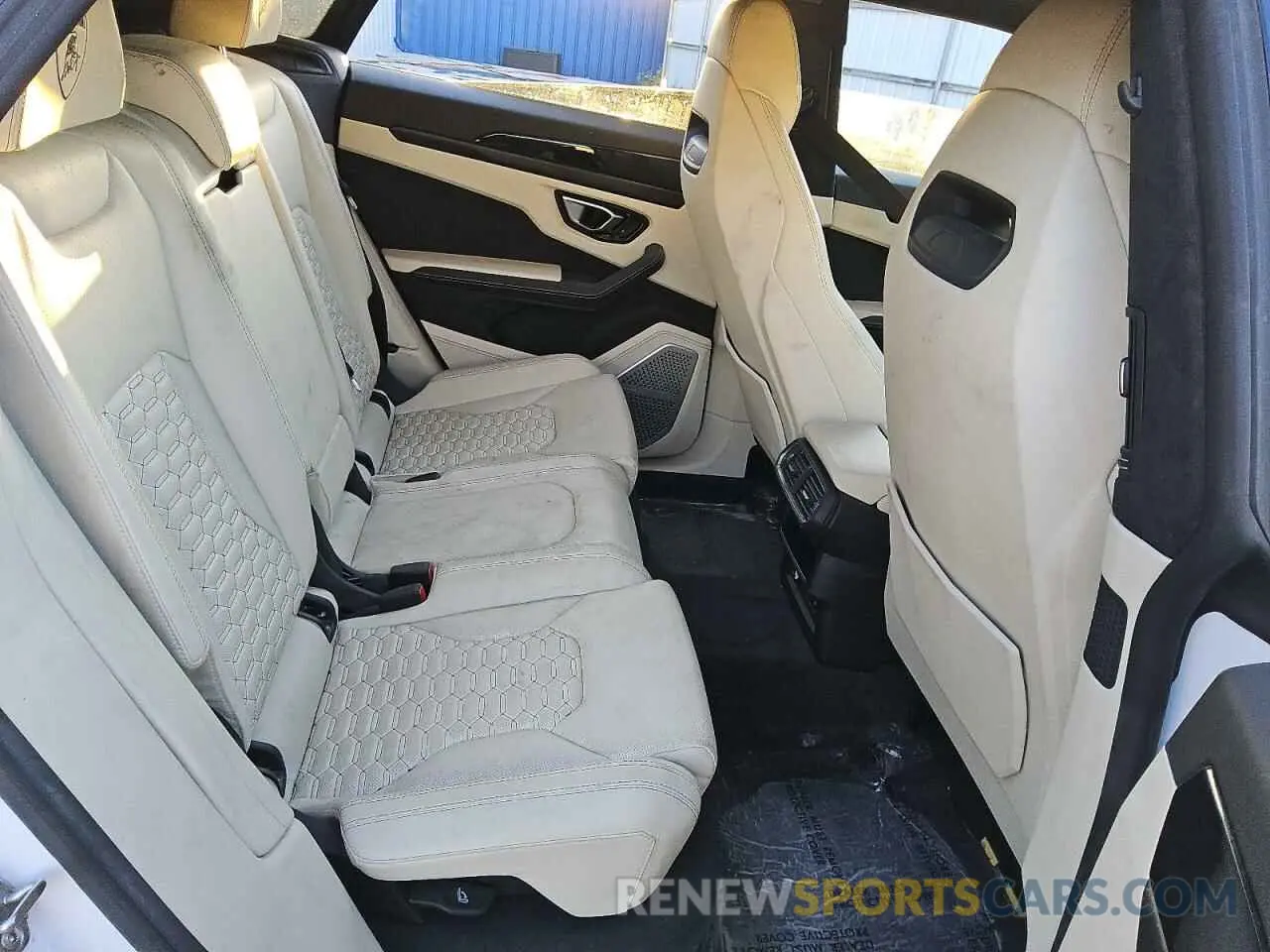 10 fotografías del automóvil dañado ZPBUA1ZL3NLA17004 LAMBORGHINI ALL MODELS 2022