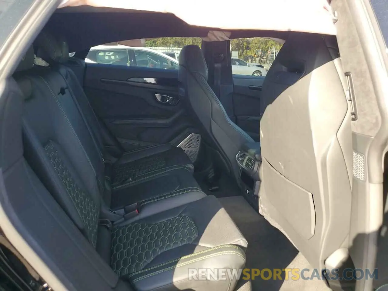 11 fotografías del automóvil dañado ZPBUA1ZL9NLA16309 LAMBORGHINI ALL MODELS 2022