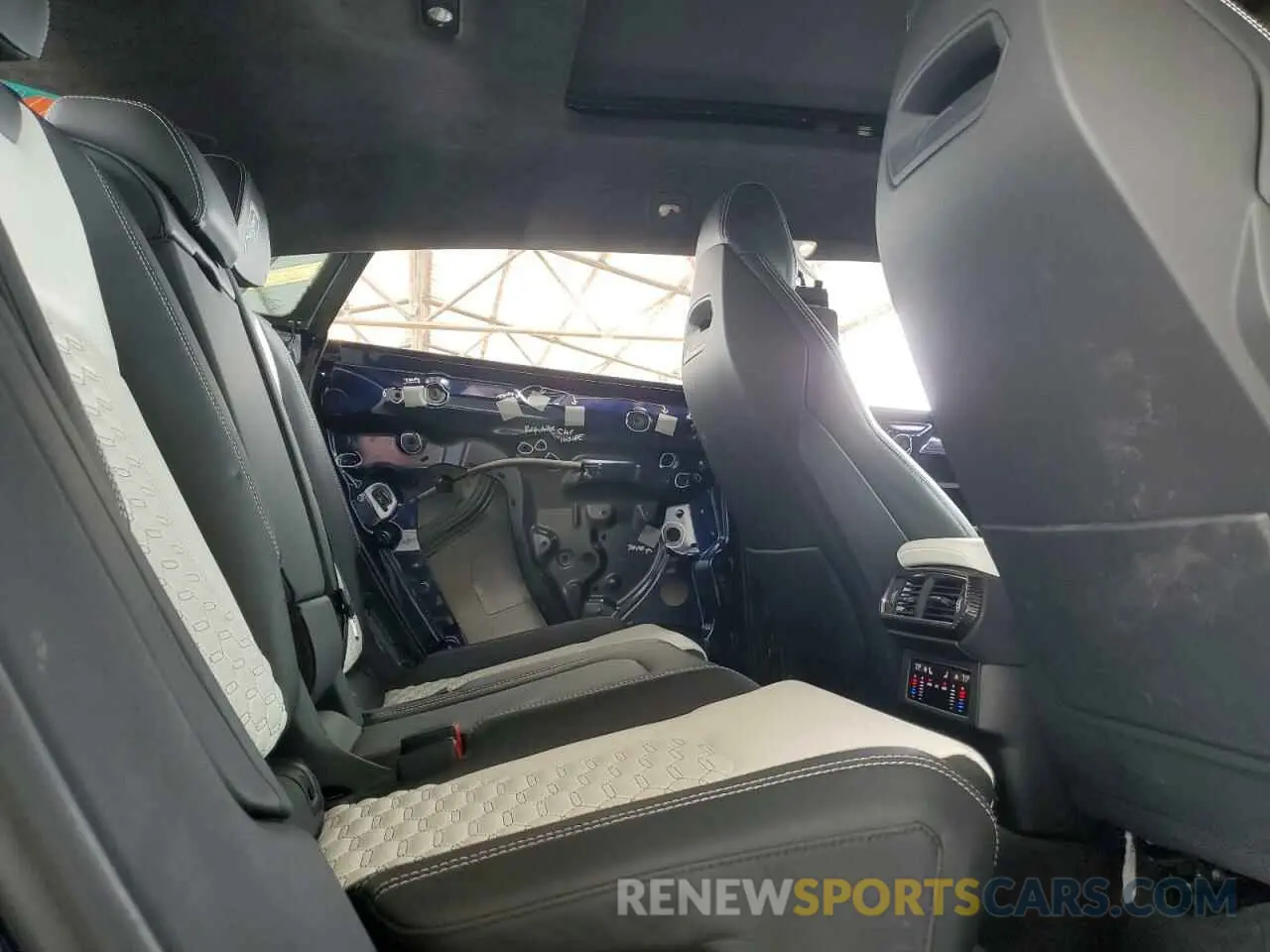 11 fotografías del automóvil dañado ZPBUA1ZLXNLA20952 LAMBORGHINI ALL MODELS 2022