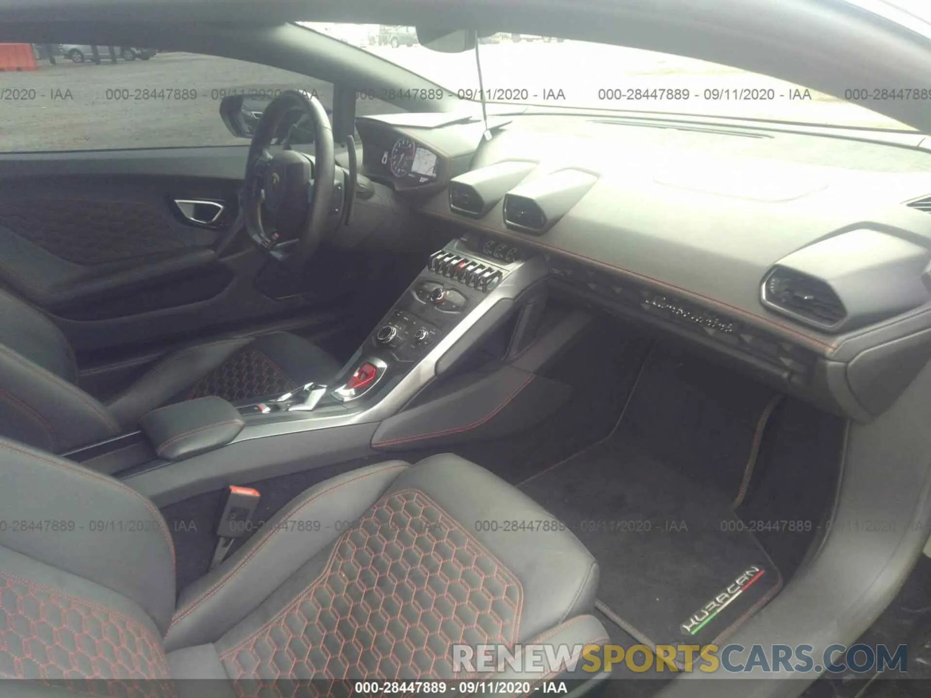 5 fotografías del automóvil dañado ZHWUC2ZF5KLA11938 LAMBORGHINI HURACAN 2019