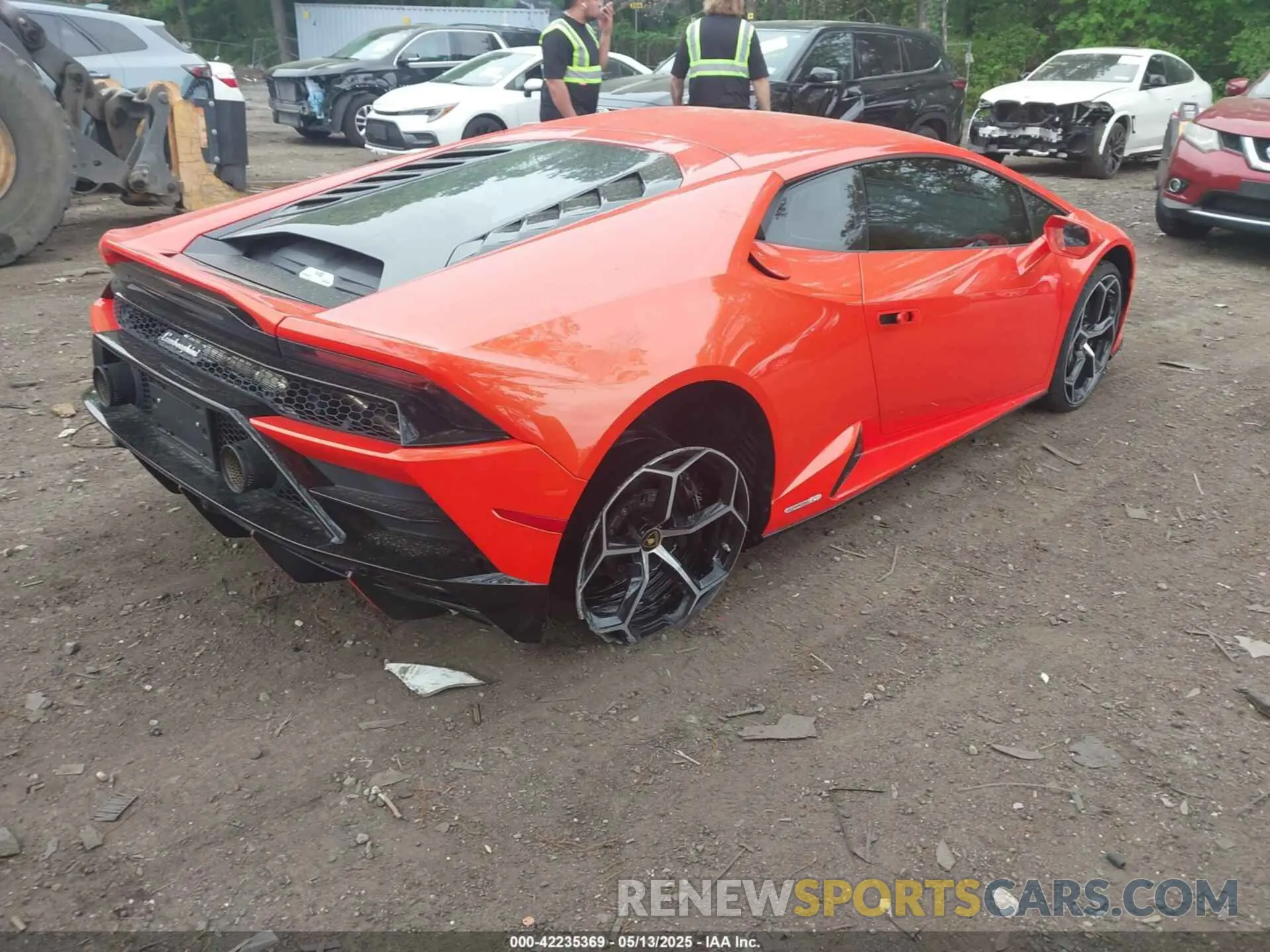 4 fotografías del automóvil dañado ZHWUF4ZF6LLA13783 LAMBORGHINI HURACAN EVO 2020