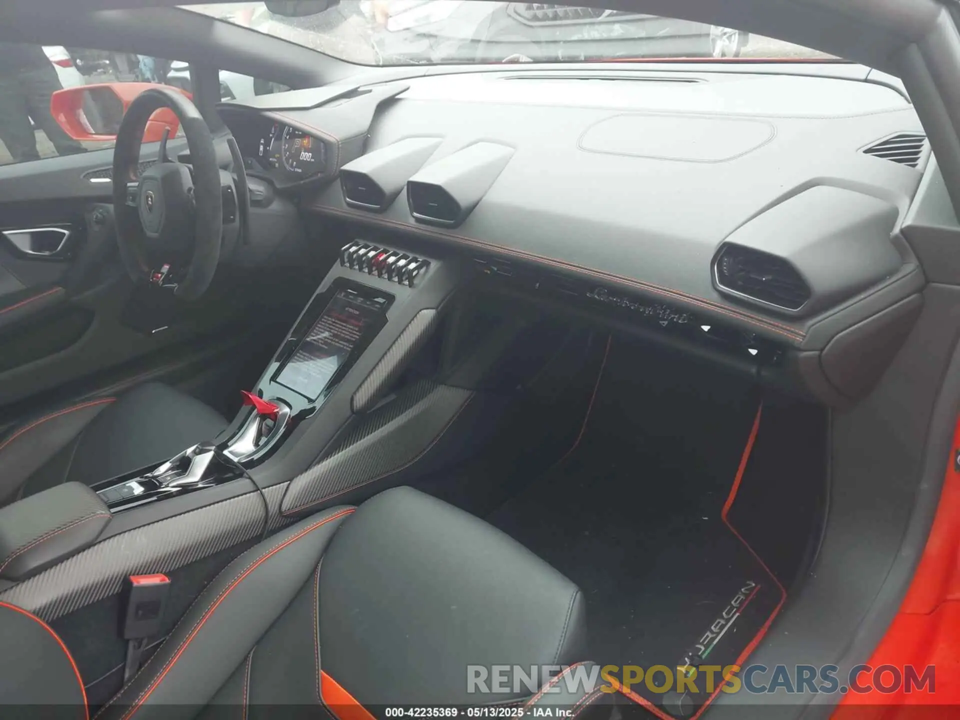 5 fotografías del automóvil dañado ZHWUF4ZF6LLA13783 LAMBORGHINI HURACAN EVO 2020