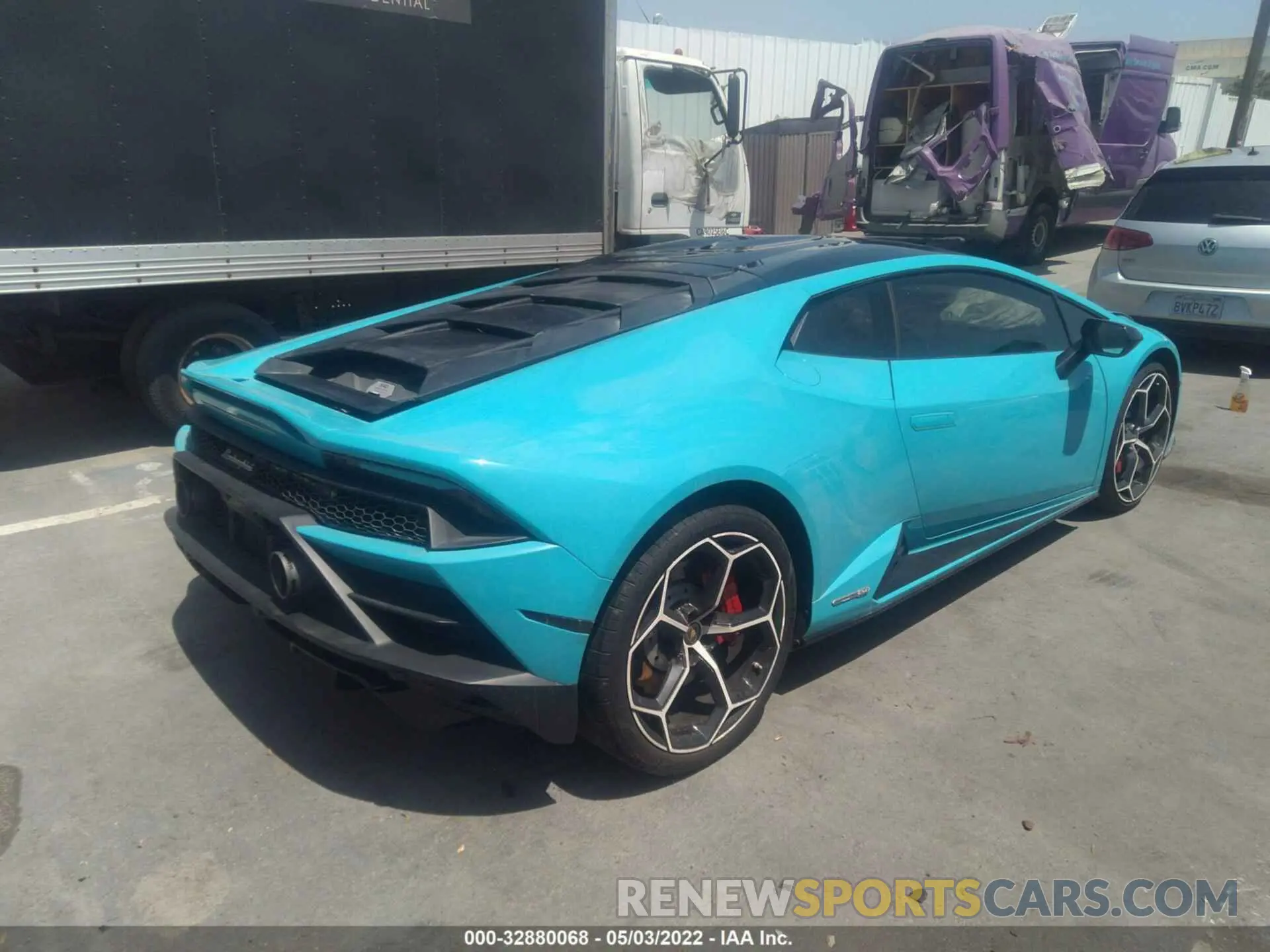 4 fotografías del automóvil dañado ZHWUF5ZF0LLA15390 LAMBORGHINI HURACAN EVO 2020