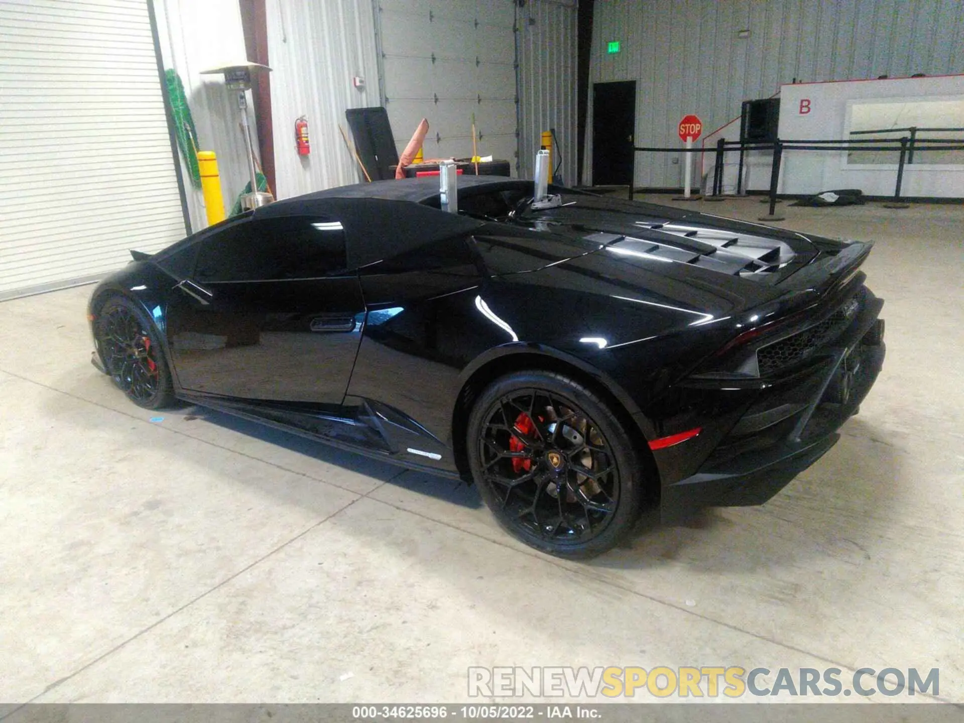 3 fotografías del automóvil dañado ZHWUT5ZF3LLA15022 LAMBORGHINI HURACAN EVO 2020