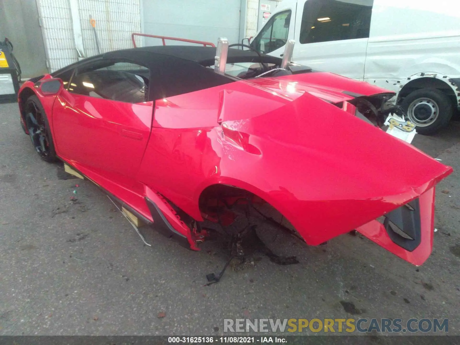 3 fotografías del automóvil dañado ZHWUT5ZF8LLA15534 LAMBORGHINI HURACAN EVO 2020