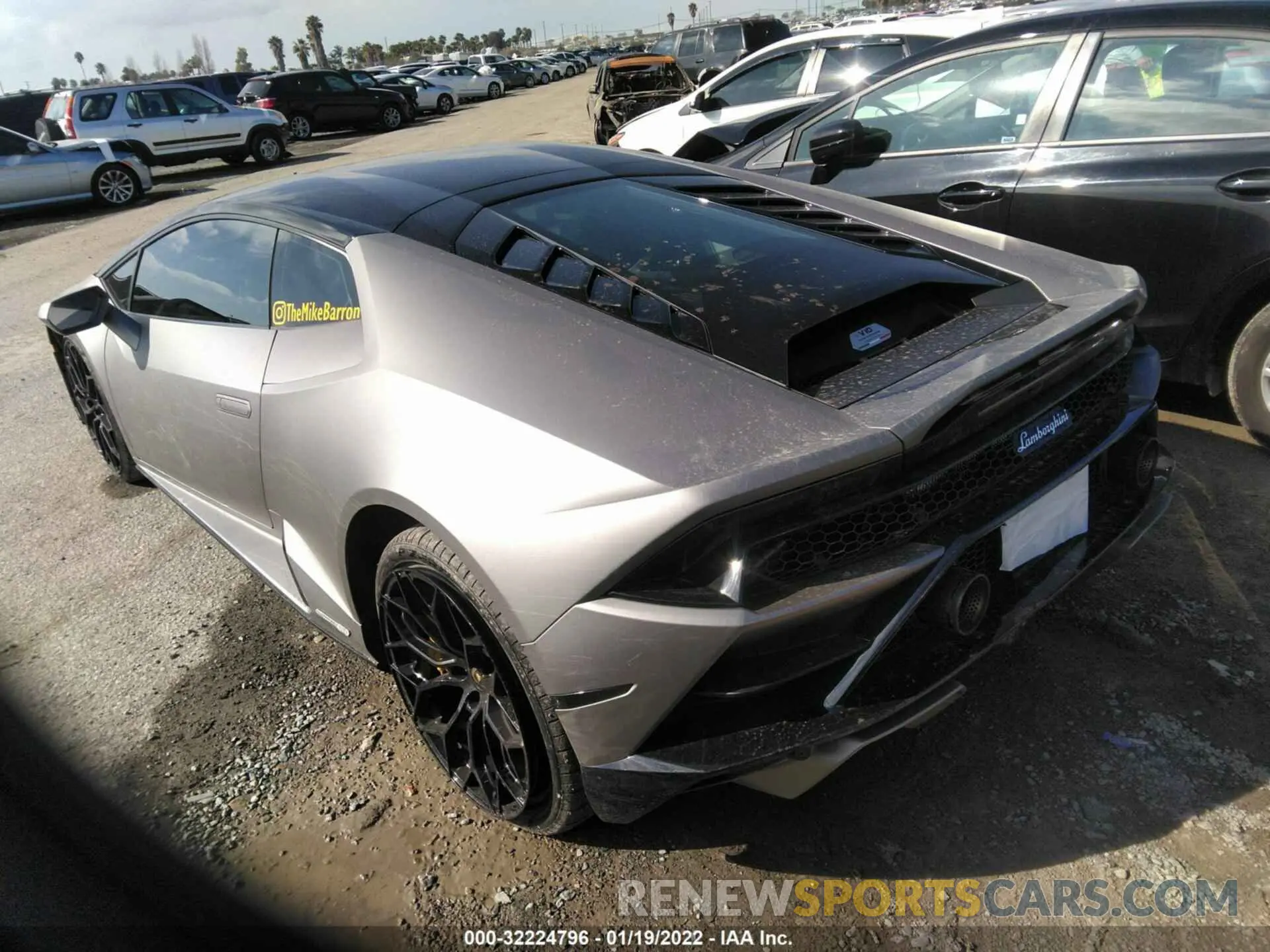 3 fotografías del automóvil dañado ZHWUF5ZF8MLA17387 LAMBORGHINI HURACAN EVO 2021