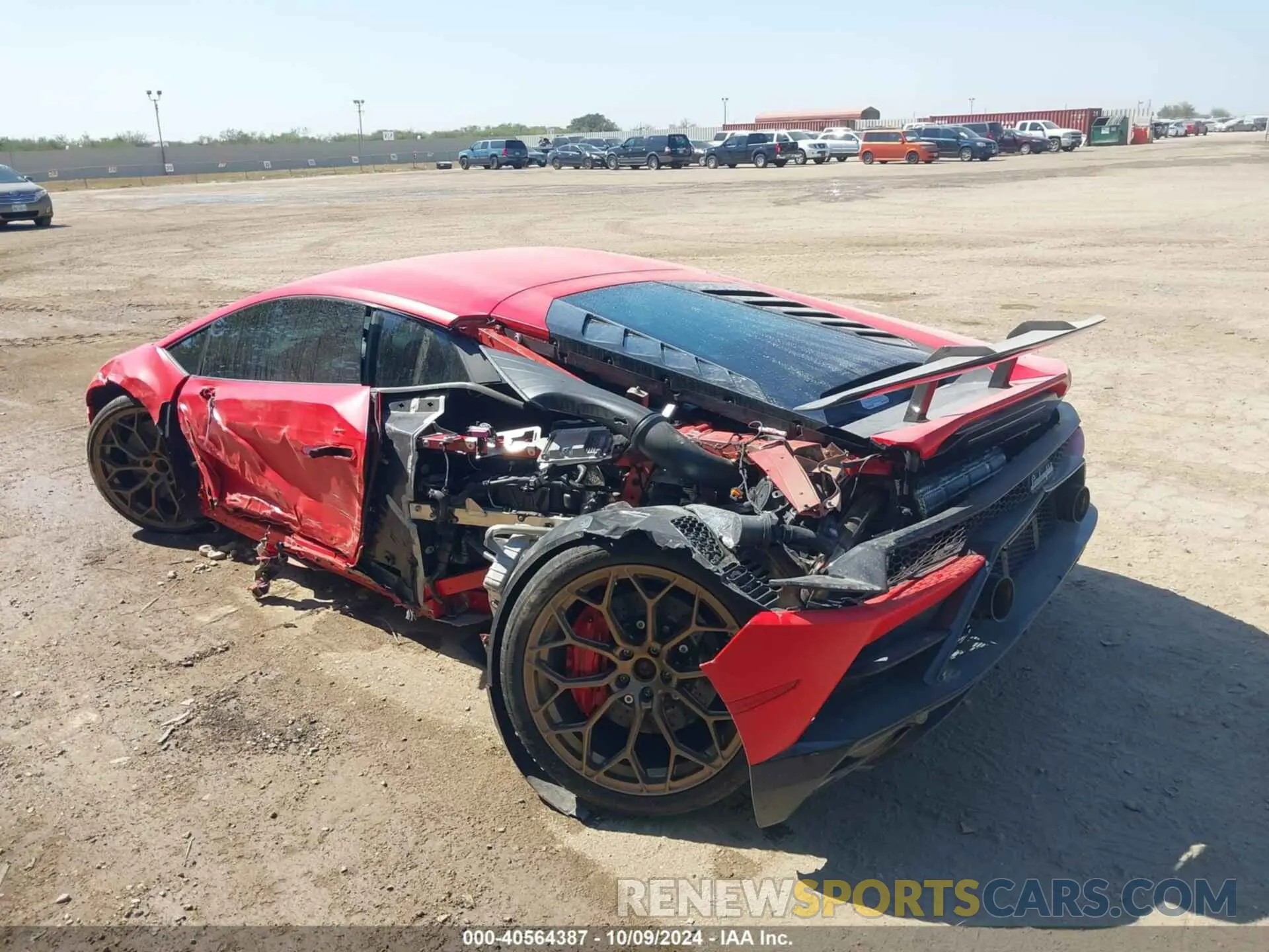 3 fotografías del automóvil dañado ZHWUF5ZF7NLA20301 LAMBORGHINI HURACAN EVO 2022