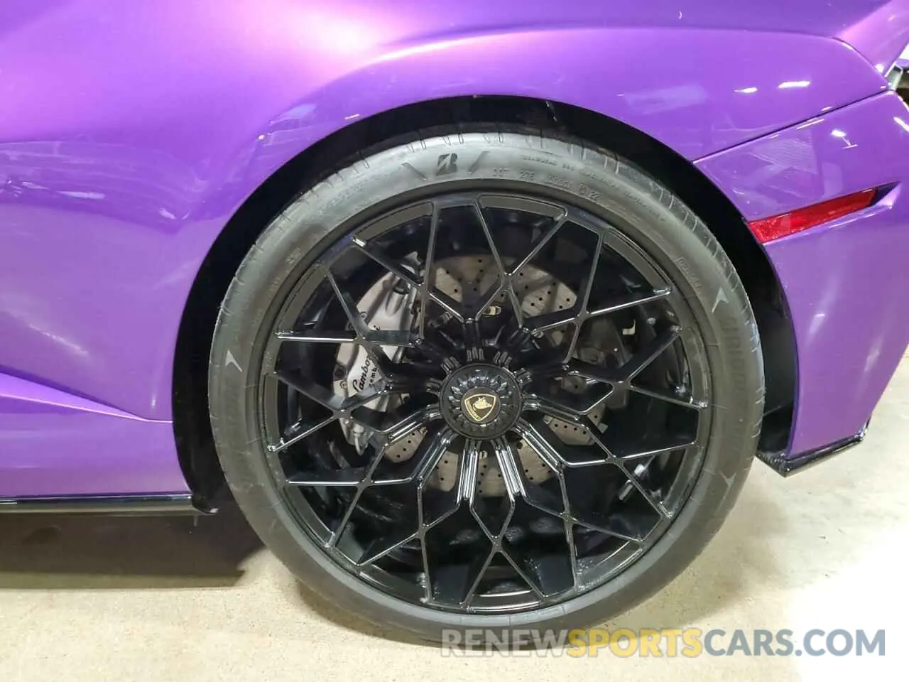 19 fotografías del automóvil dañado ZHWUA6ZX7PLA21724 LAMBORGHINI HURACAN ST 2023