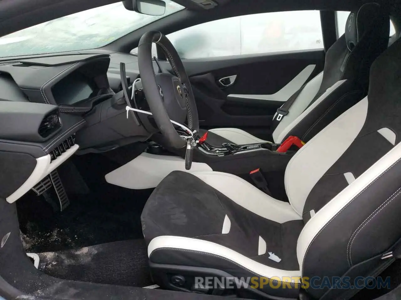 7 fotografías del automóvil dañado ZHWUG7ZF0RLA28142 LAMBORGHINI HURACAN ST 2024