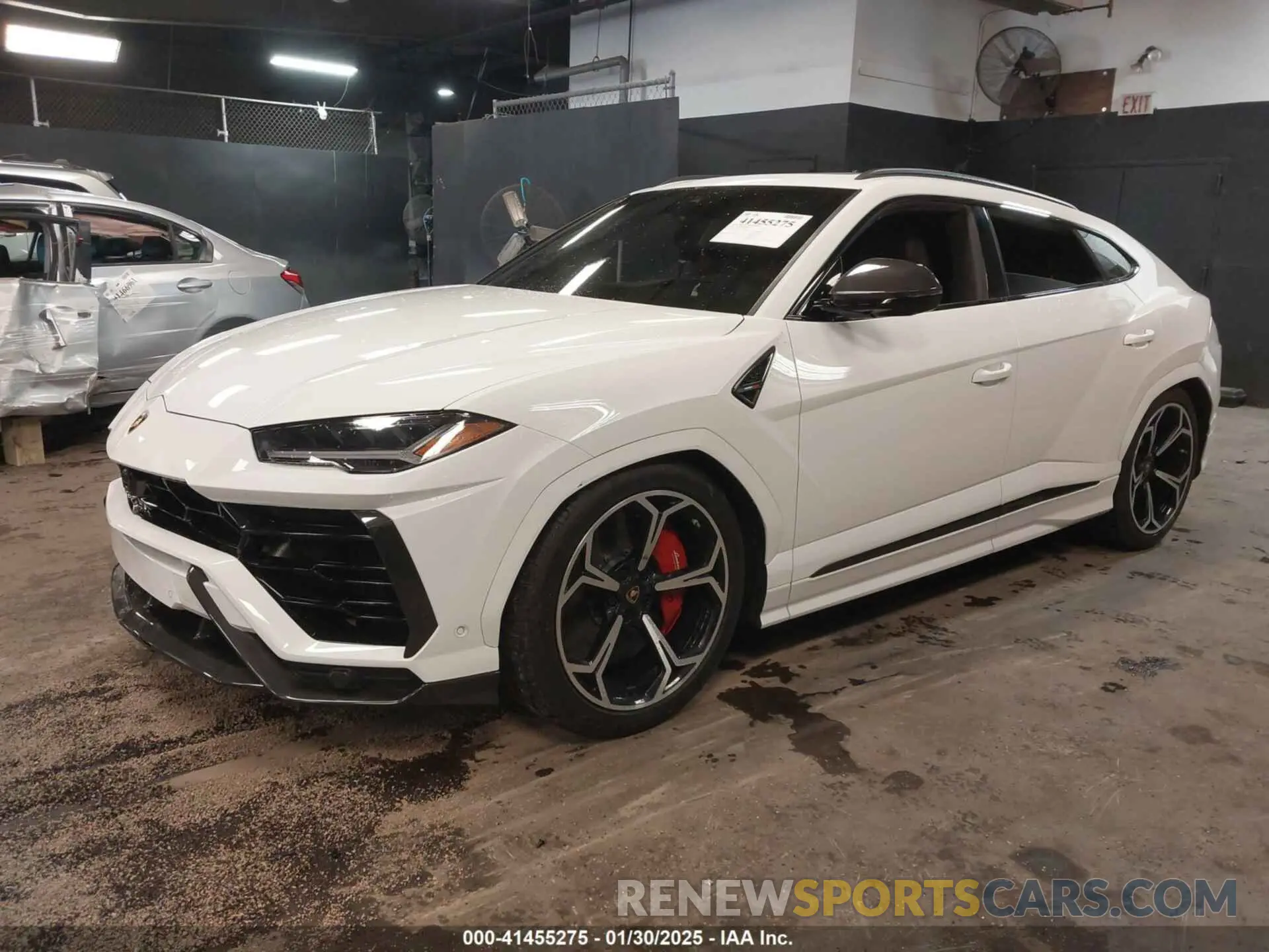 2 fotografías del automóvil dañado ZPBUA1ZL1KLA04859 LAMBORGHINI URUS 2019