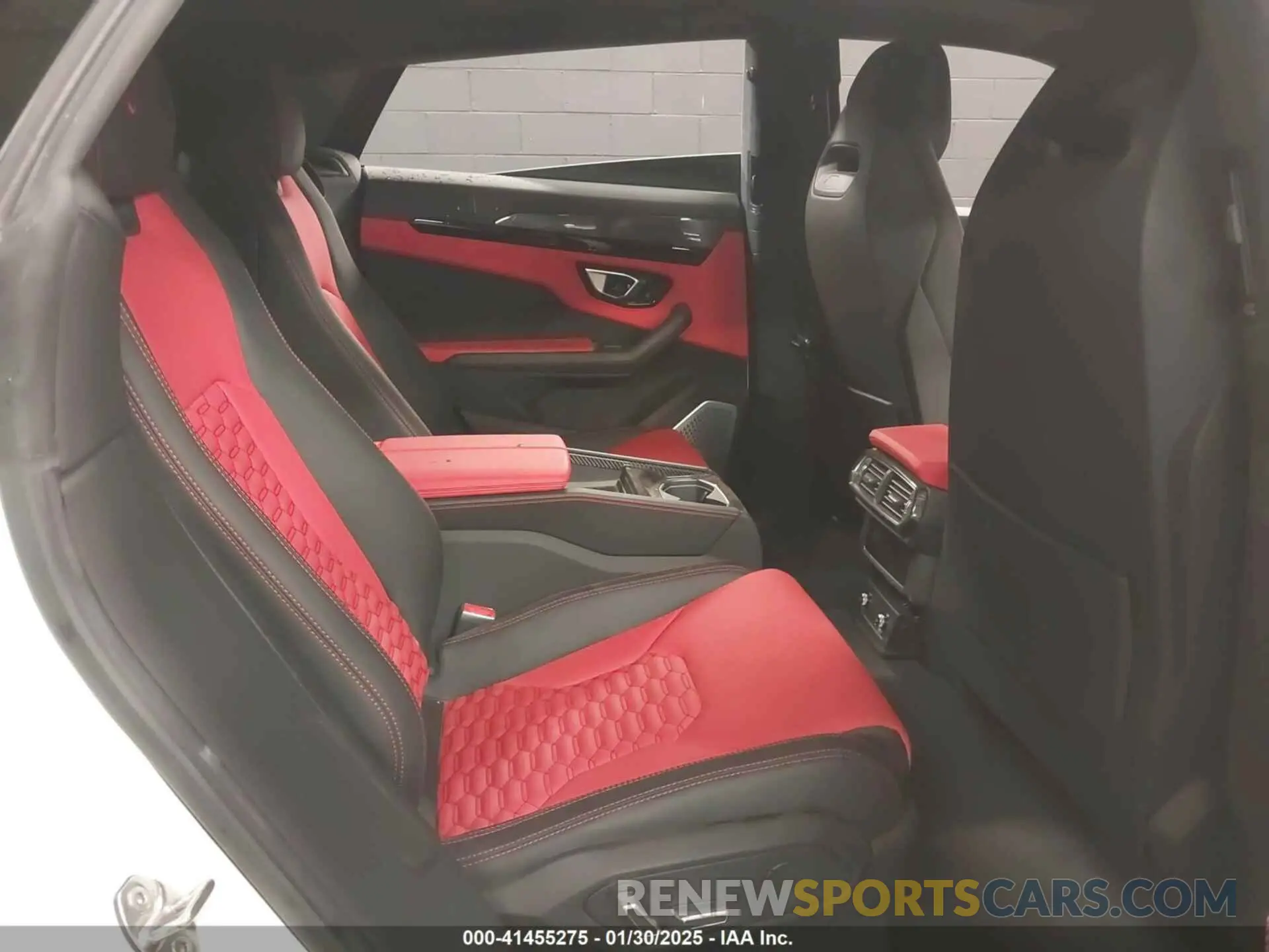 8 fotografías del automóvil dañado ZPBUA1ZL1KLA04859 LAMBORGHINI URUS 2019