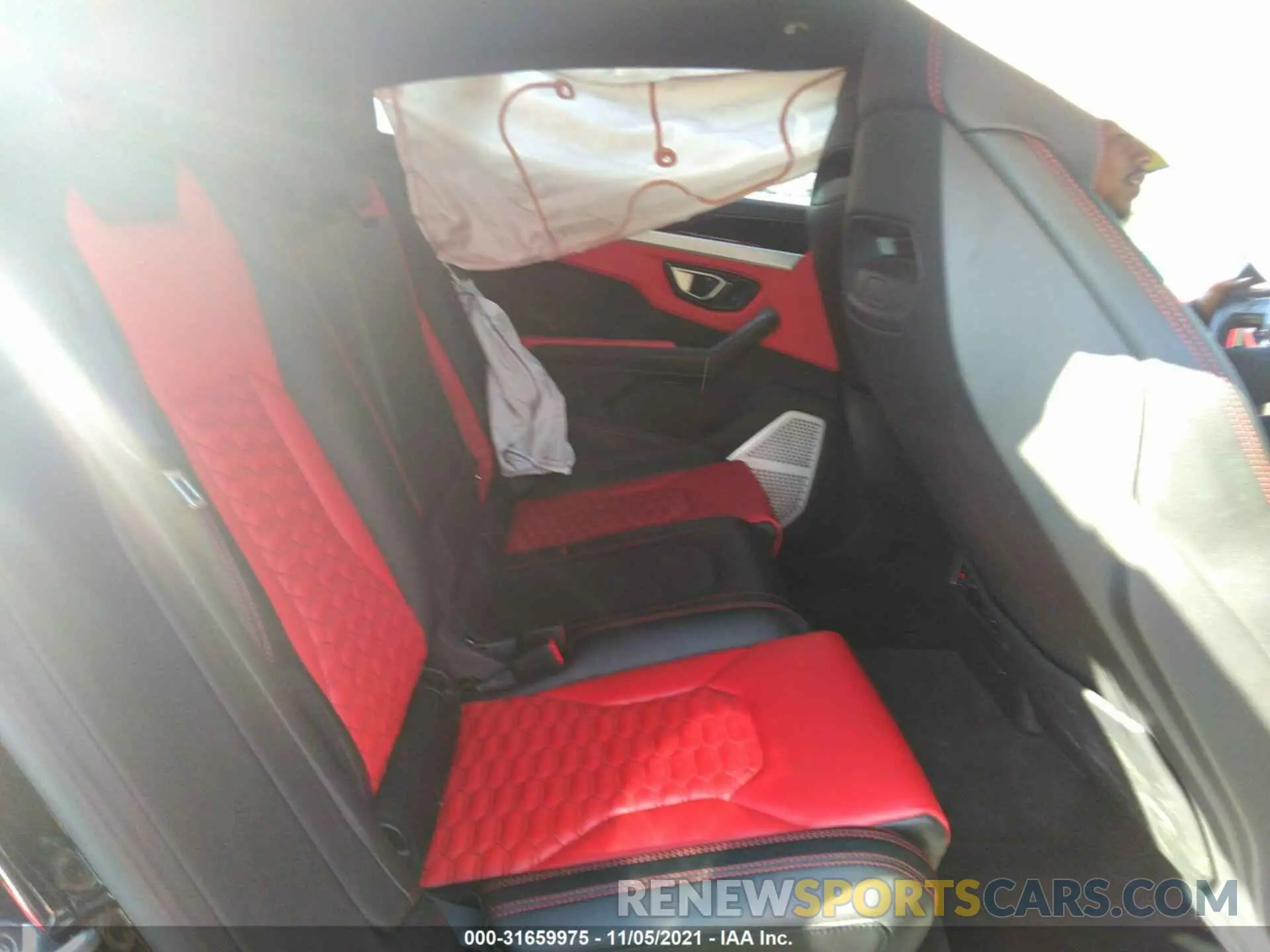8 fotografías del automóvil dañado ZPBUA1ZL2KLA01842 LAMBORGHINI URUS 2019