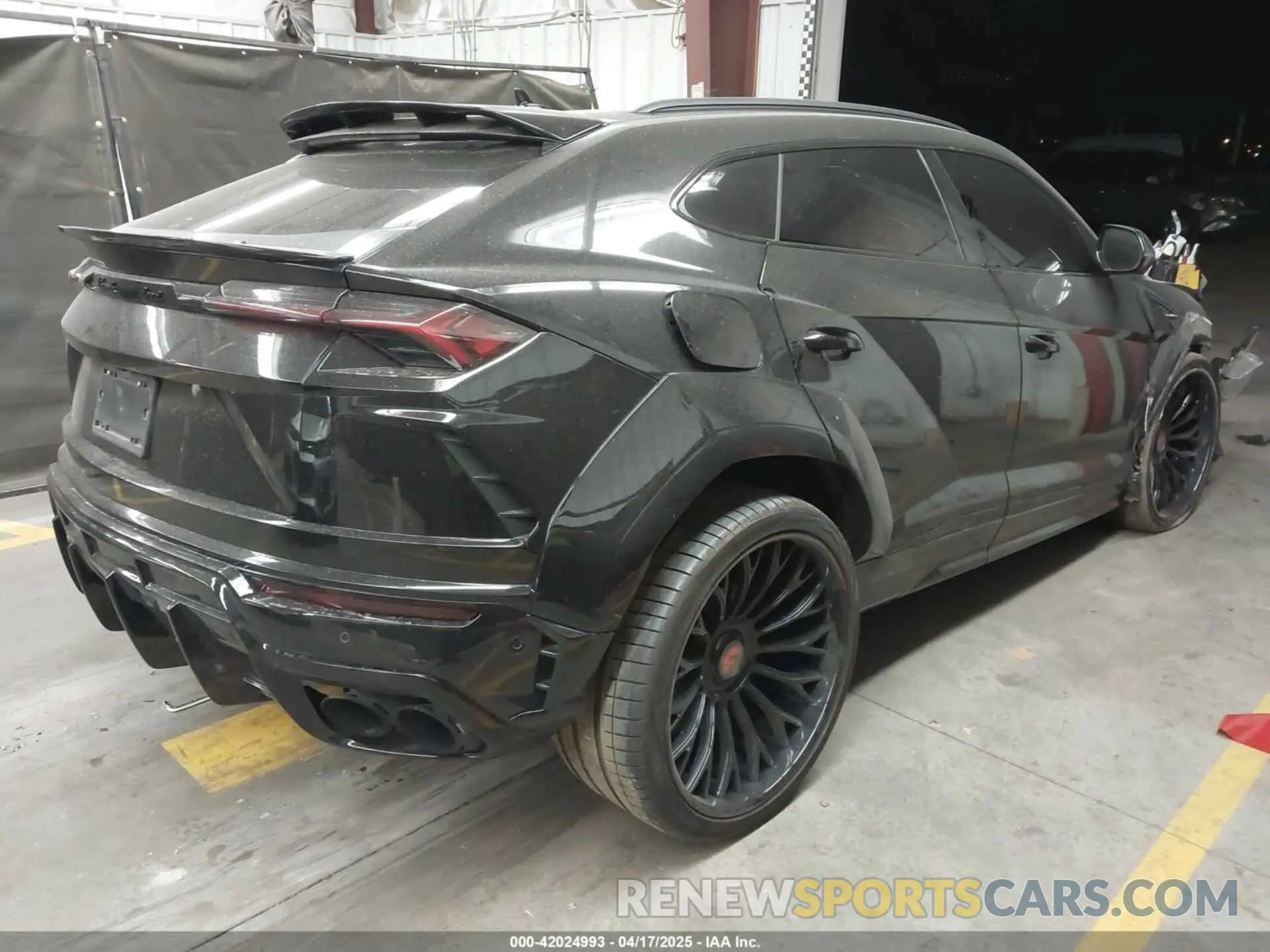 4 fotografías del automóvil dañado ZPBUA1ZL3KLA03213 LAMBORGHINI URUS 2019