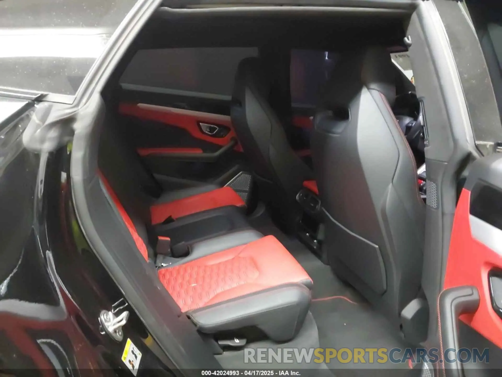 8 fotografías del automóvil dañado ZPBUA1ZL3KLA03213 LAMBORGHINI URUS 2019