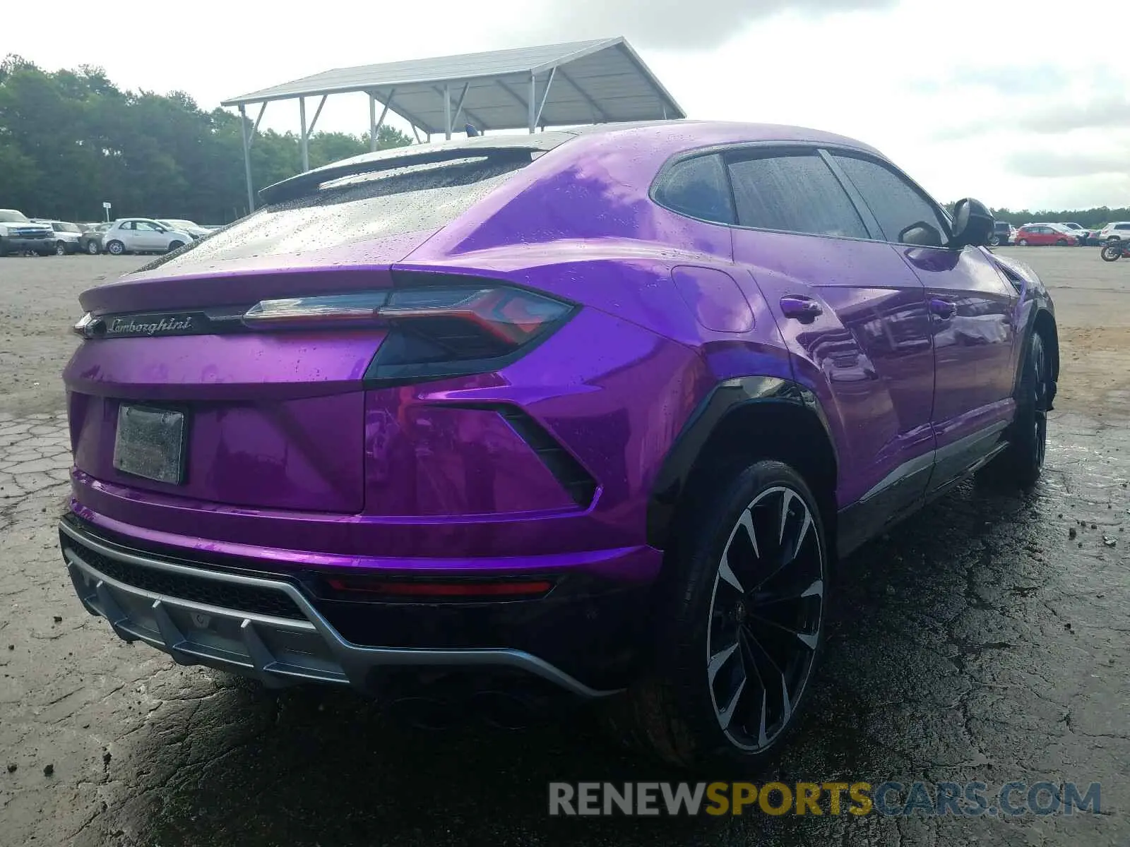 4 fotografías del automóvil dañado ZPBUA1ZL3KLA05995 LAMBORGHINI URUS 2019