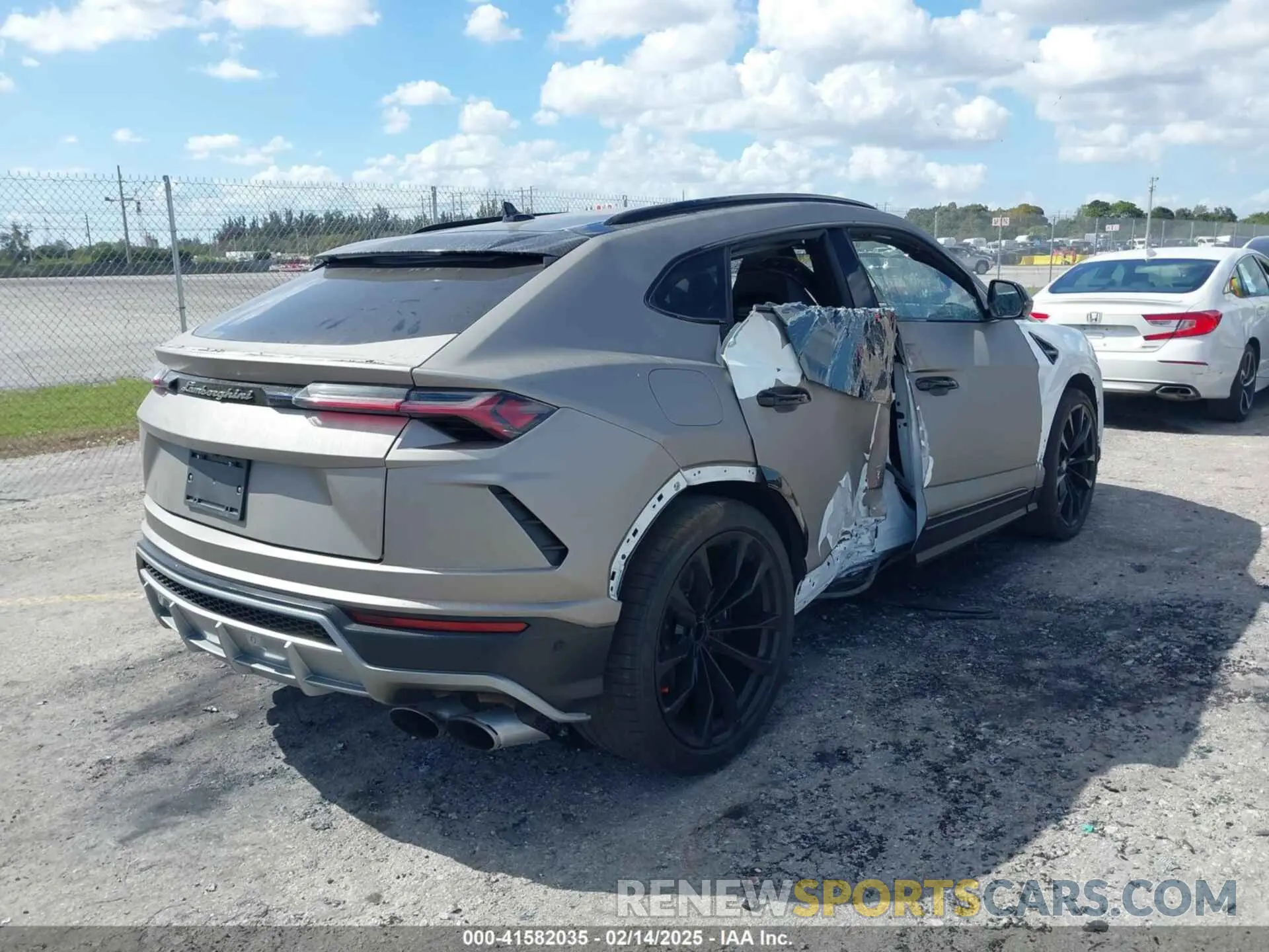 4 fotografías del automóvil dañado ZPBUA1ZL6KLA06025 LAMBORGHINI URUS 2019