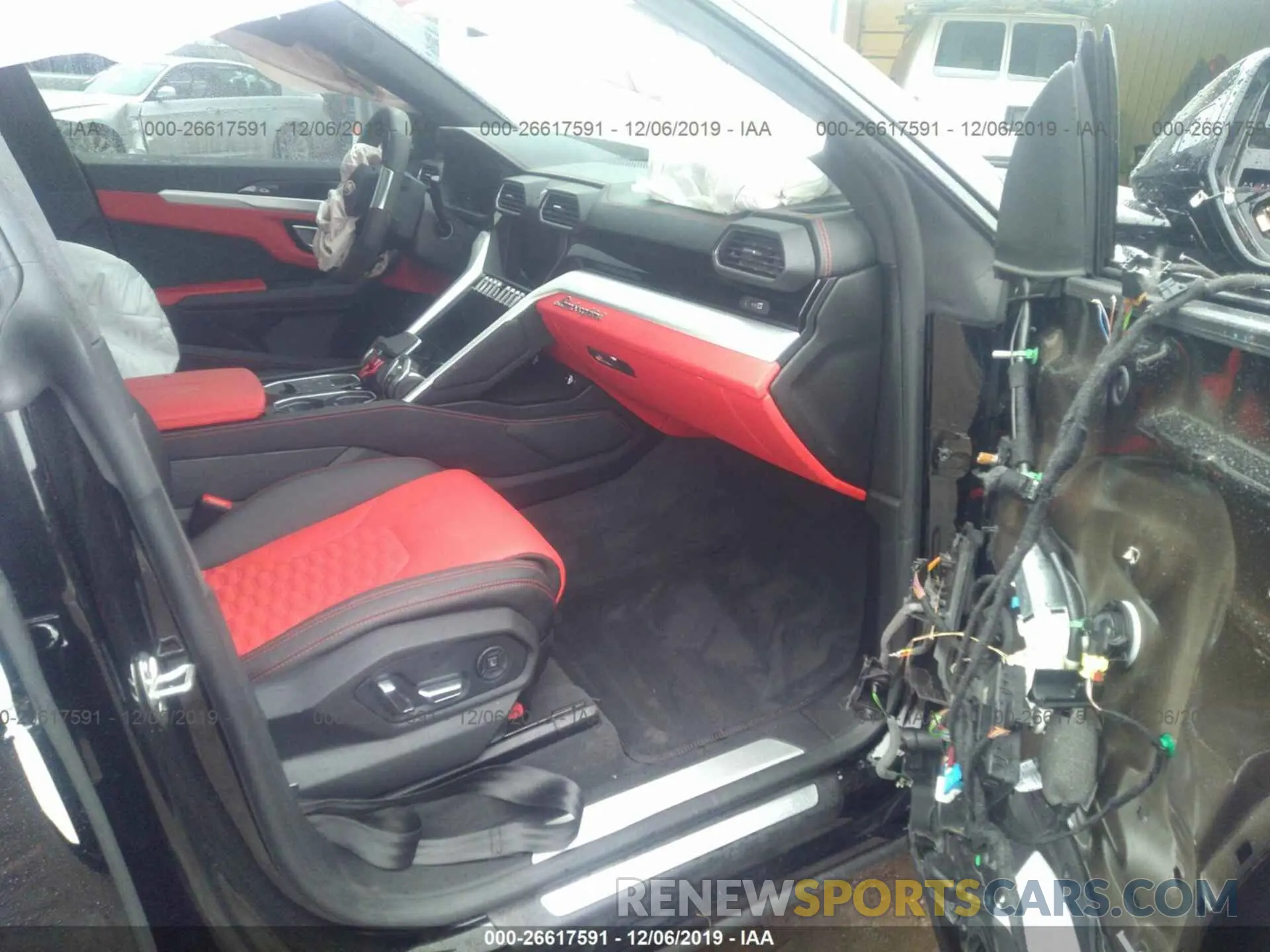 5 fotografías del automóvil dañado ZPBUA1ZL8KLA03370 LAMBORGHINI URUS 2019