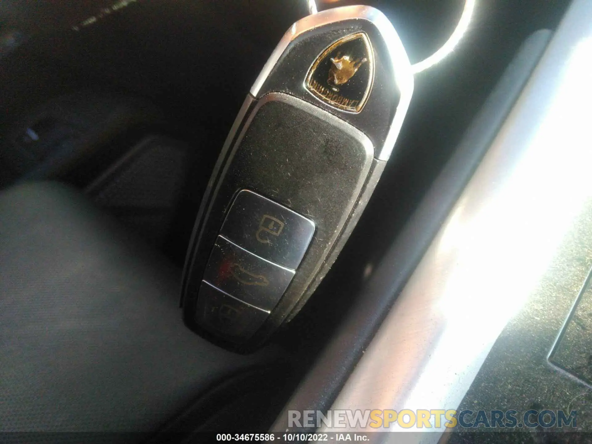 11 fotografías del automóvil dañado ZPBUA1ZLXKLA01121 LAMBORGHINI URUS 2019