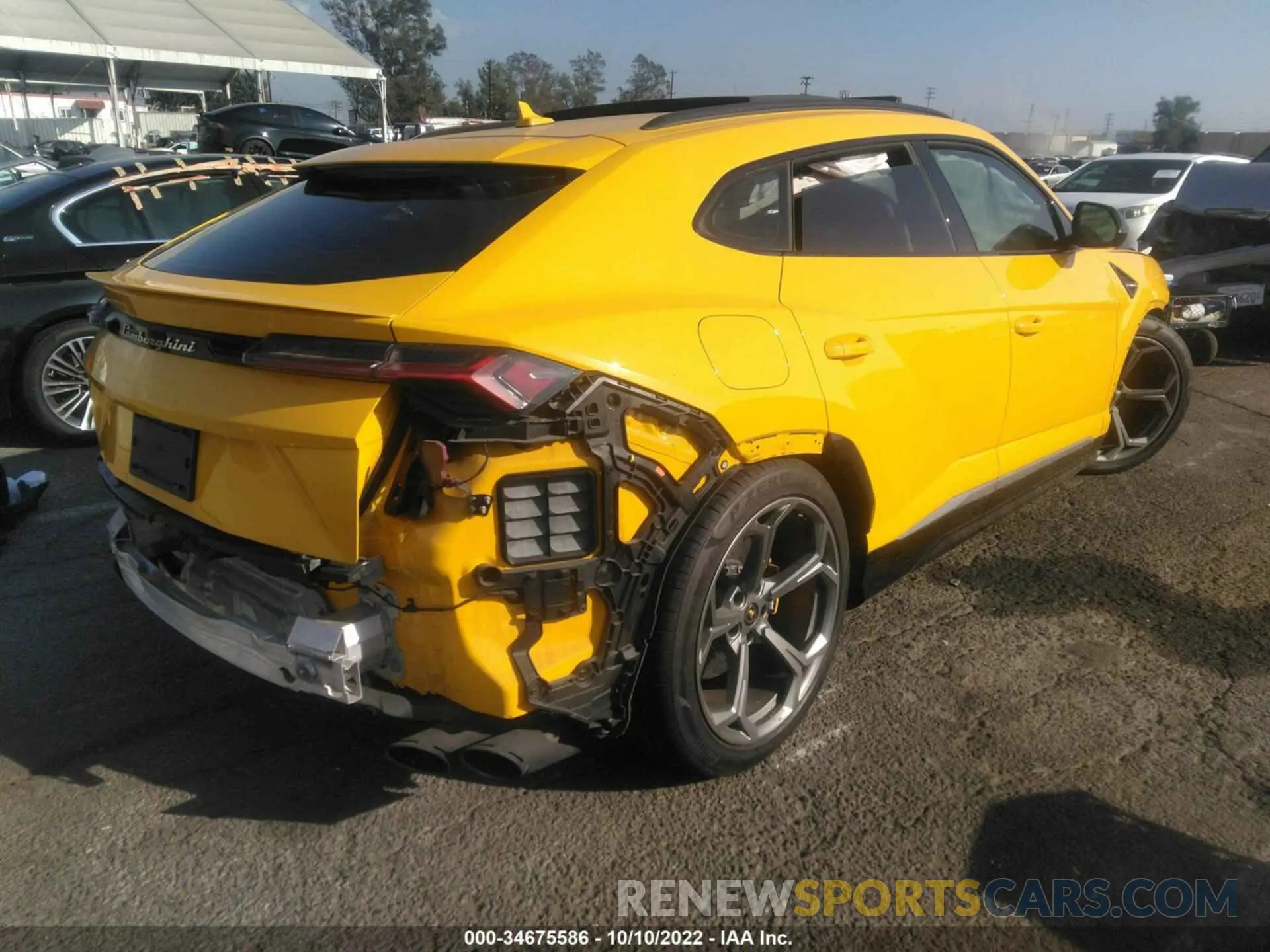 4 fotografías del automóvil dañado ZPBUA1ZLXKLA01121 LAMBORGHINI URUS 2019
