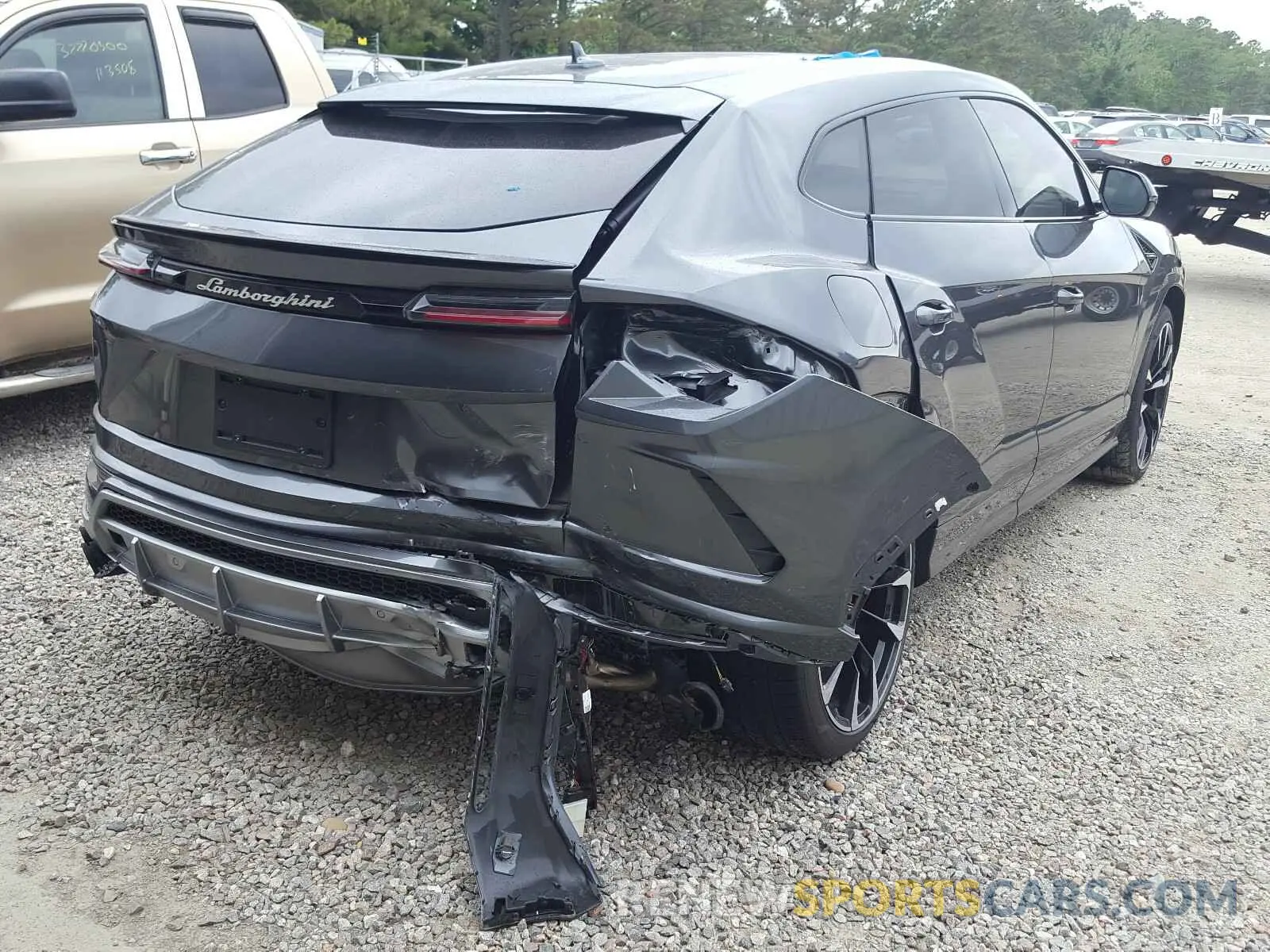 4 fotografías del automóvil dañado ZPBUA1ZL8LLA07713 LAMBORGHINI URUS 2020