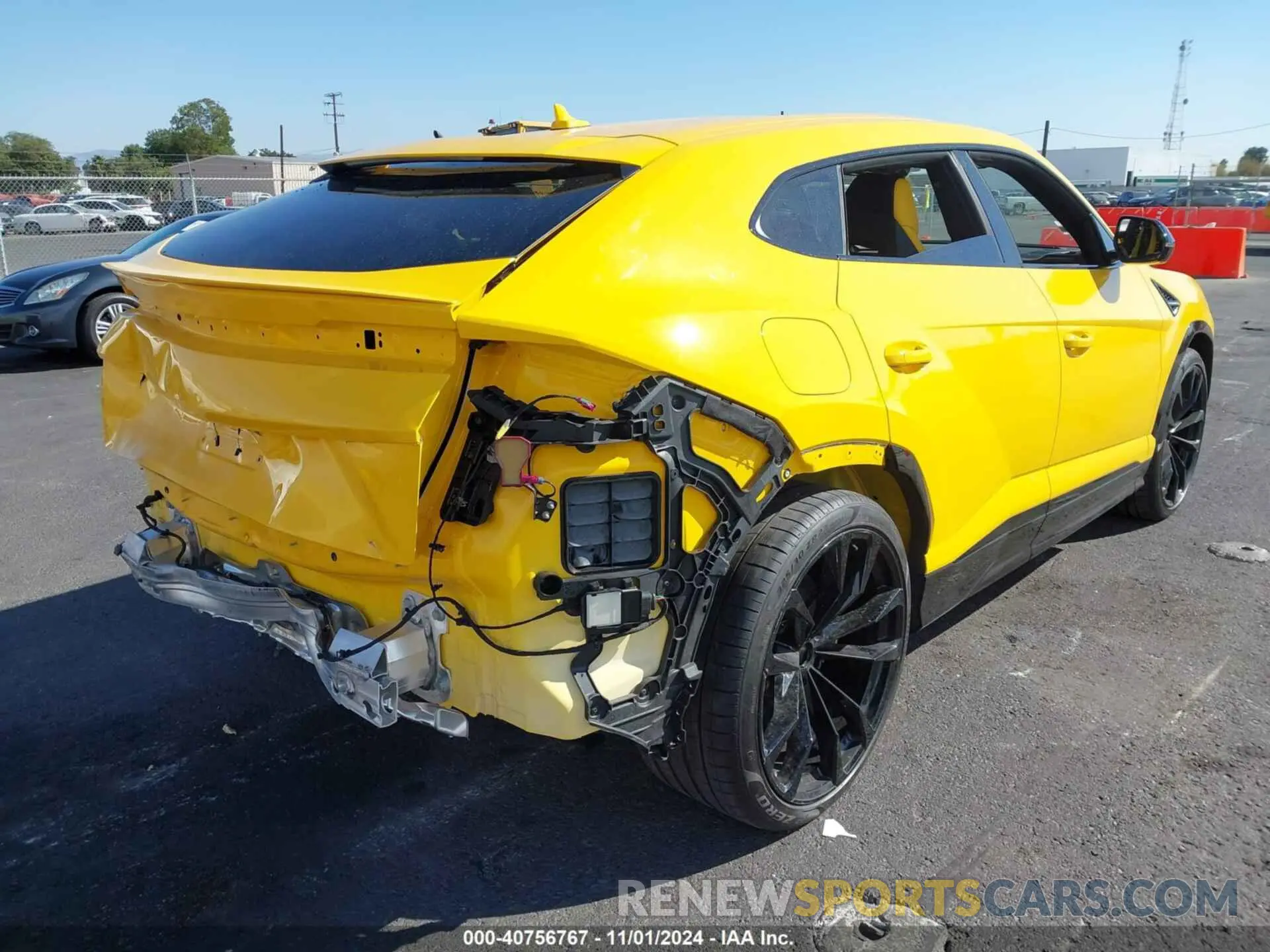 4 fotografías del automóvil dañado ZPBUA1ZL3NLA21795 LAMBORGHINI URUS 2022
