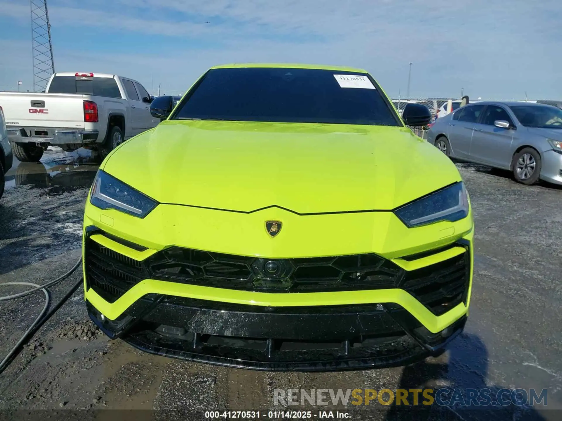 12 fotografías del automóvil dañado ZPBUA1ZLXNLA21017 LAMBORGHINI URUS 2022